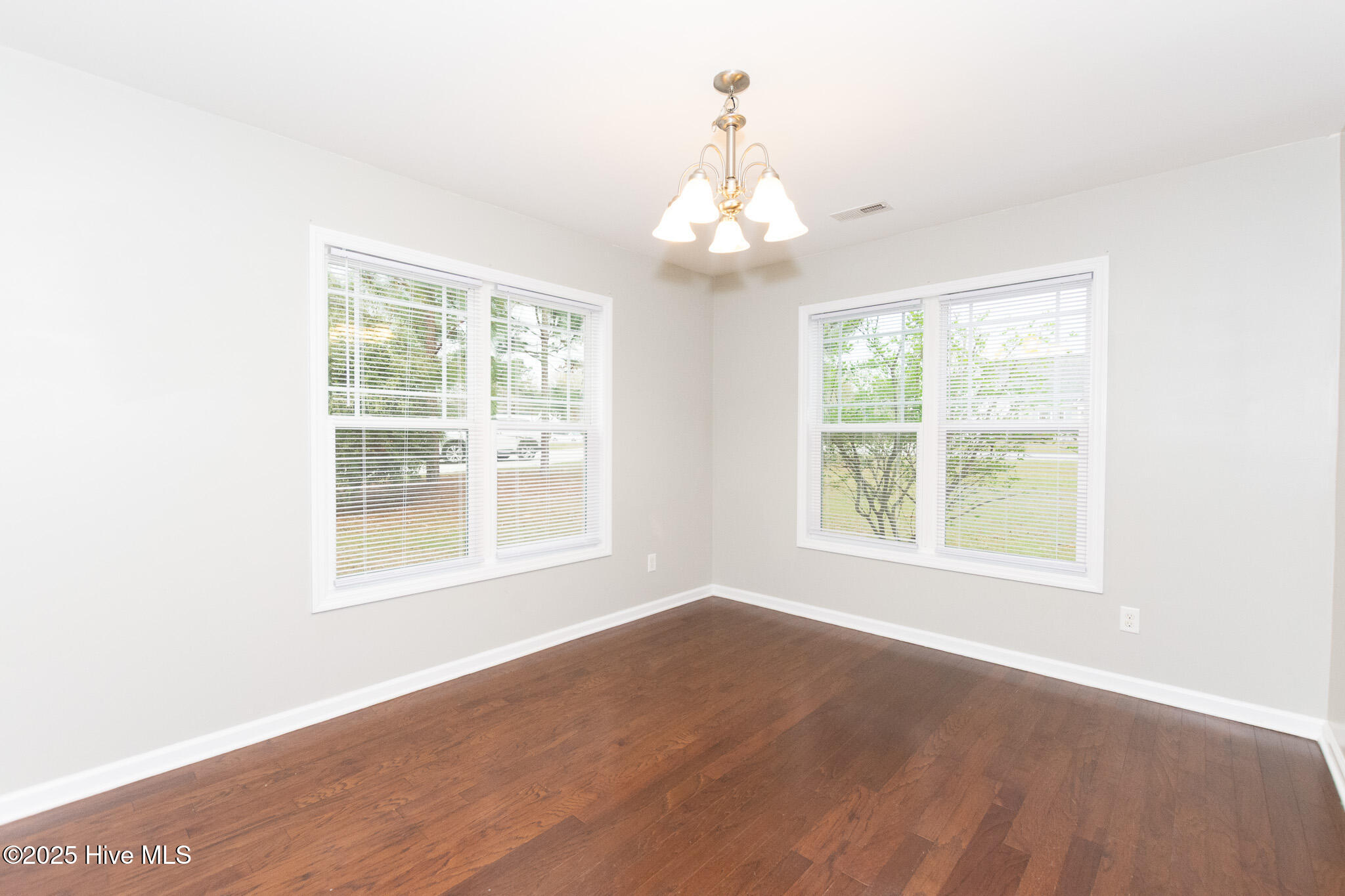 240 Everett Yopp Drive Property Photo 8