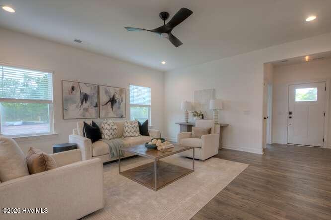 390 Lamer Loop 101 Property Photo 6