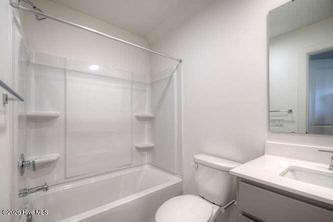390 Lamer Loop 101 Property Photo 34