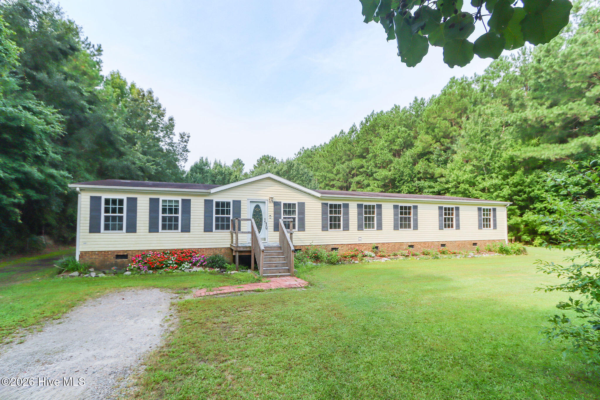 1225 Lynchs Corner Road Property Photo 3