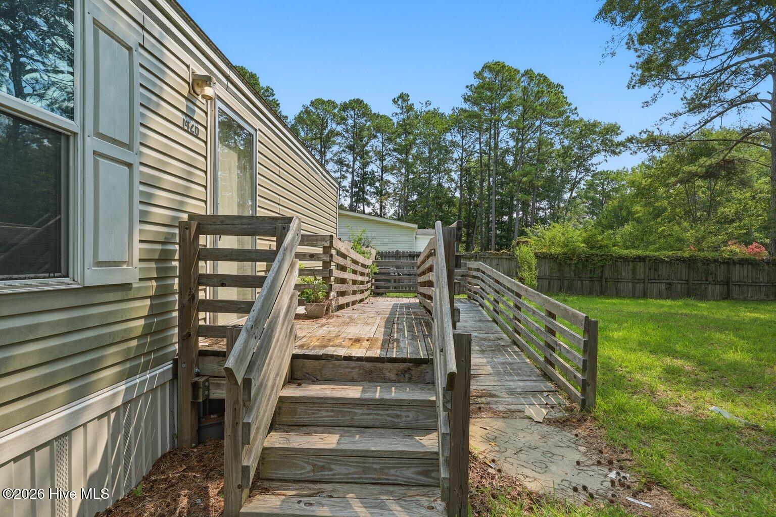 1426 Cherrytree Road Ne Property Photo 4