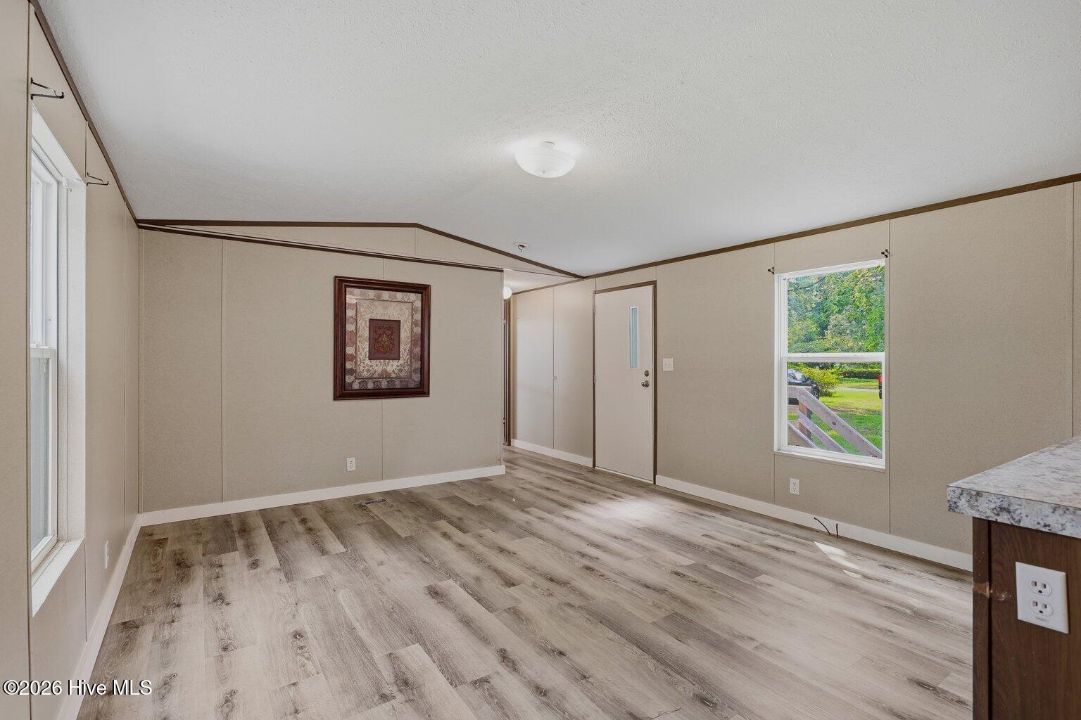 1426 Cherrytree Road Ne Property Photo 6
