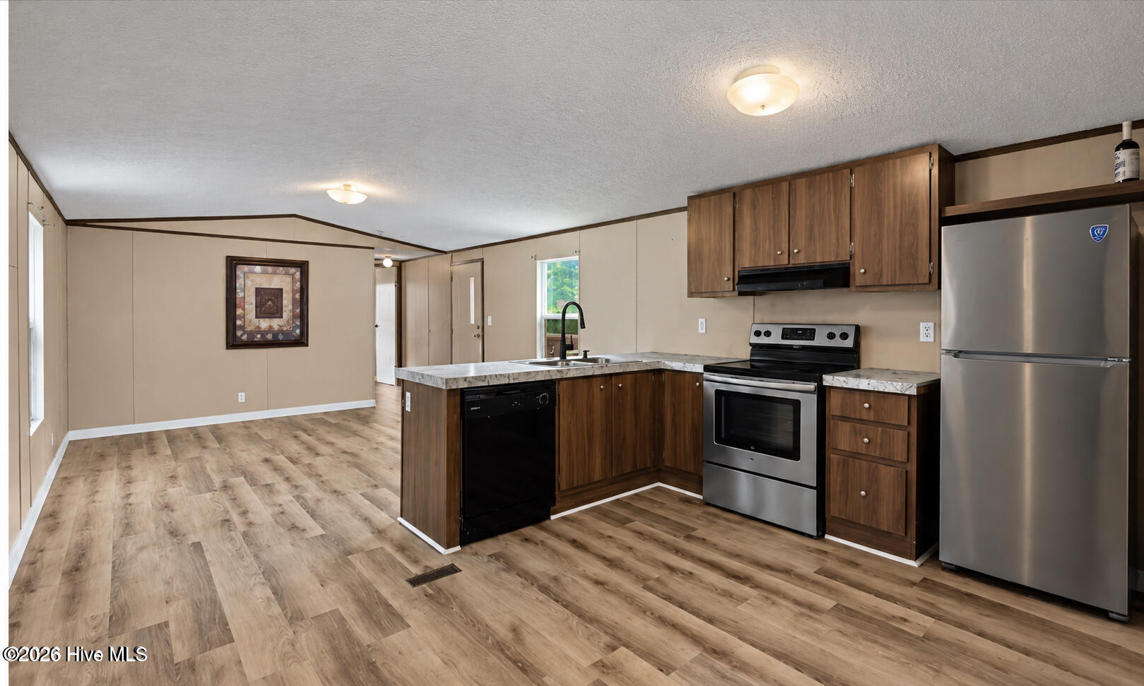 1426 Cherrytree Road Ne Property Photo 9