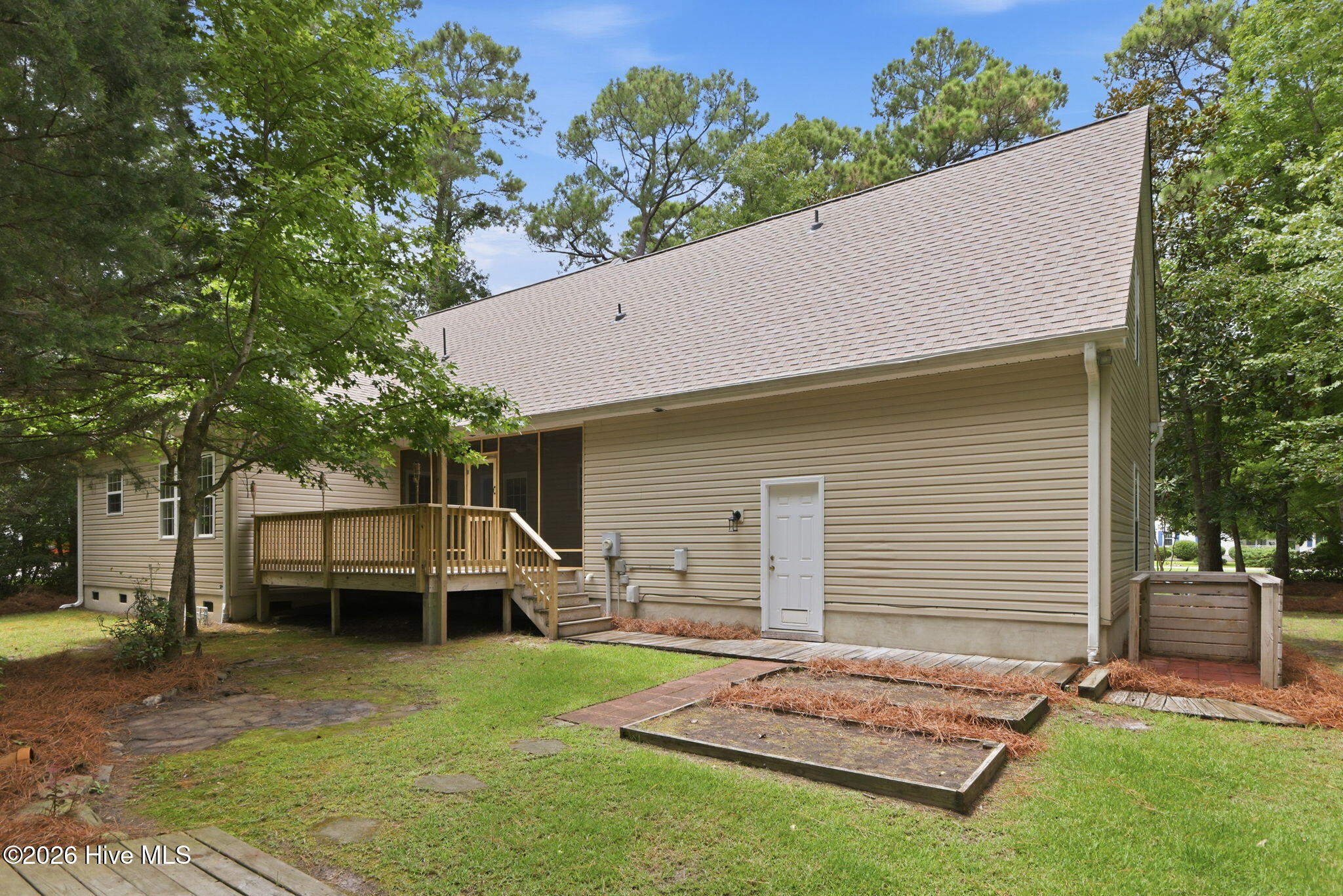 311 Winding Woods Way Property Photo 9