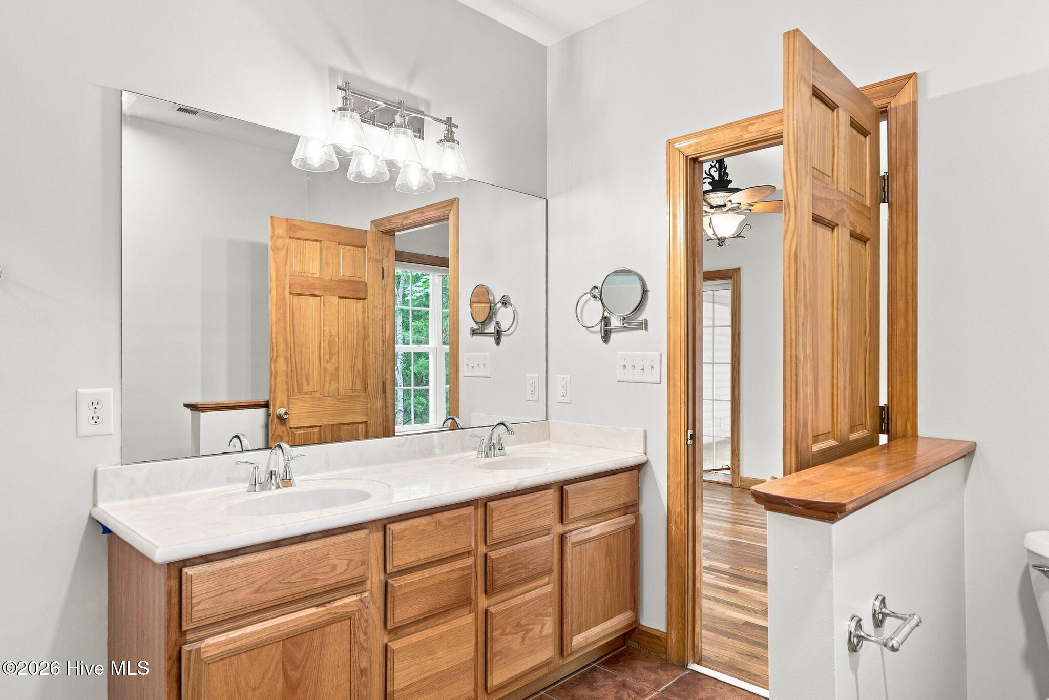 311 Winding Woods Way Property Photo 41