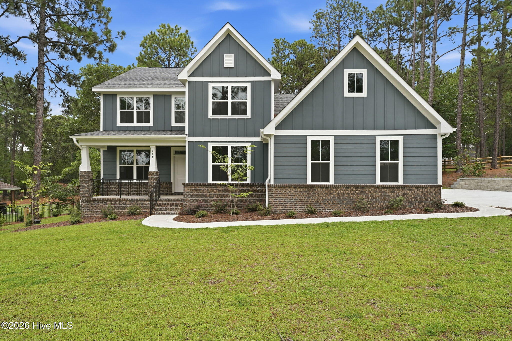 112 Callis Circle Property Photo 1