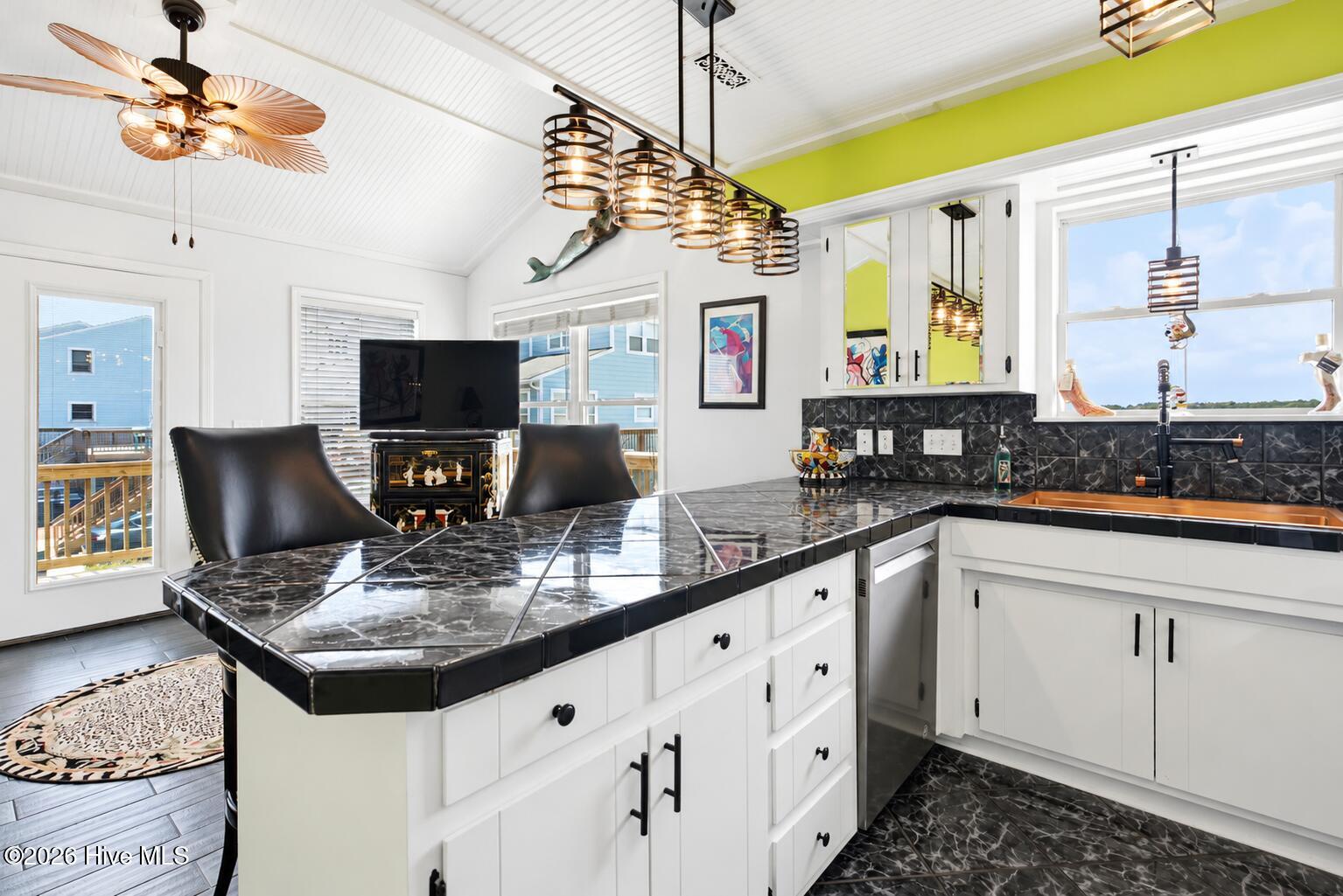 35 Bermuda Landing Place Property Photo 8