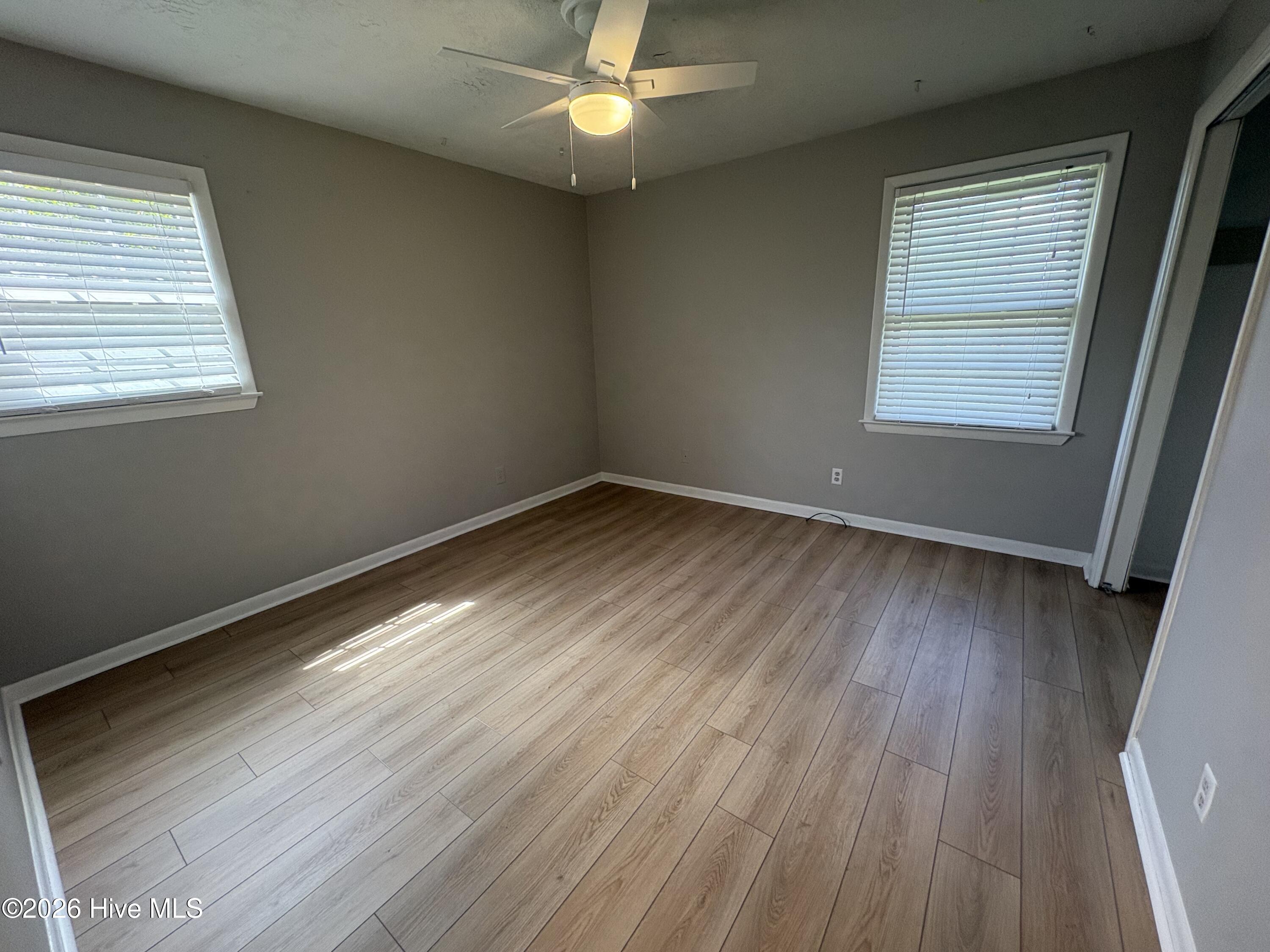 127 Holiday Court Property Photo 6