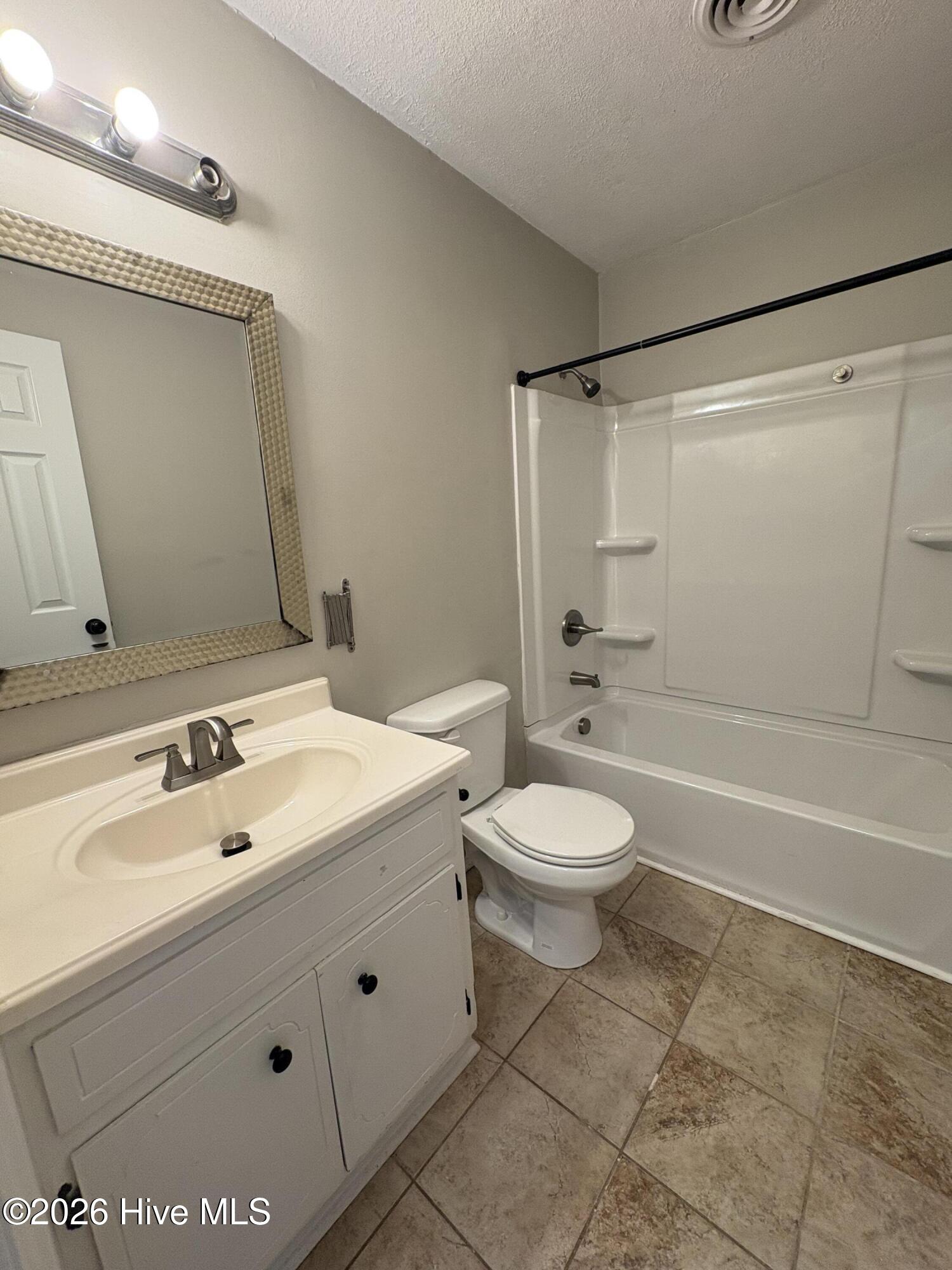 127 Holiday Court Property Photo 9