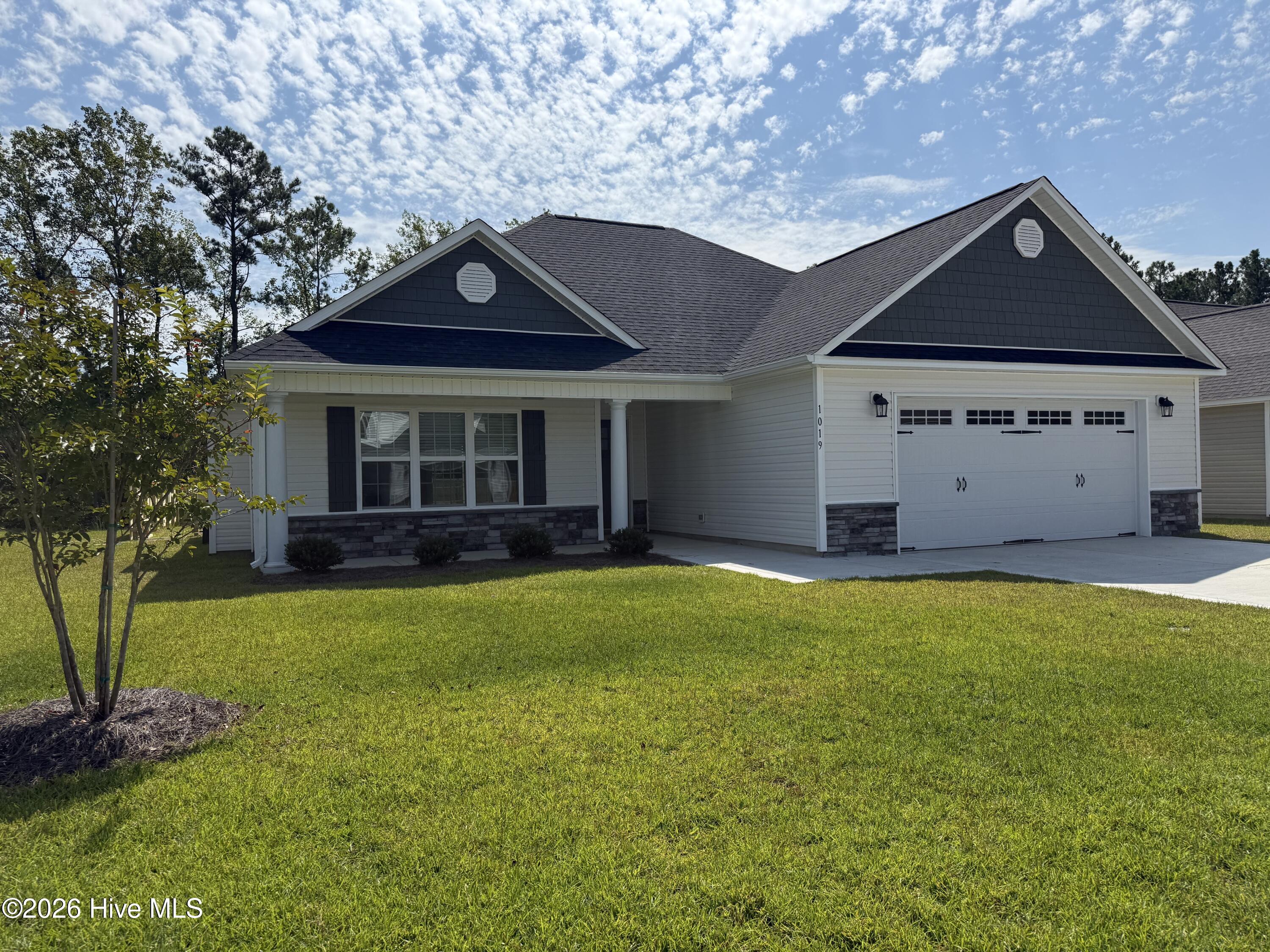 1019 Croaker Court Property Photo 3