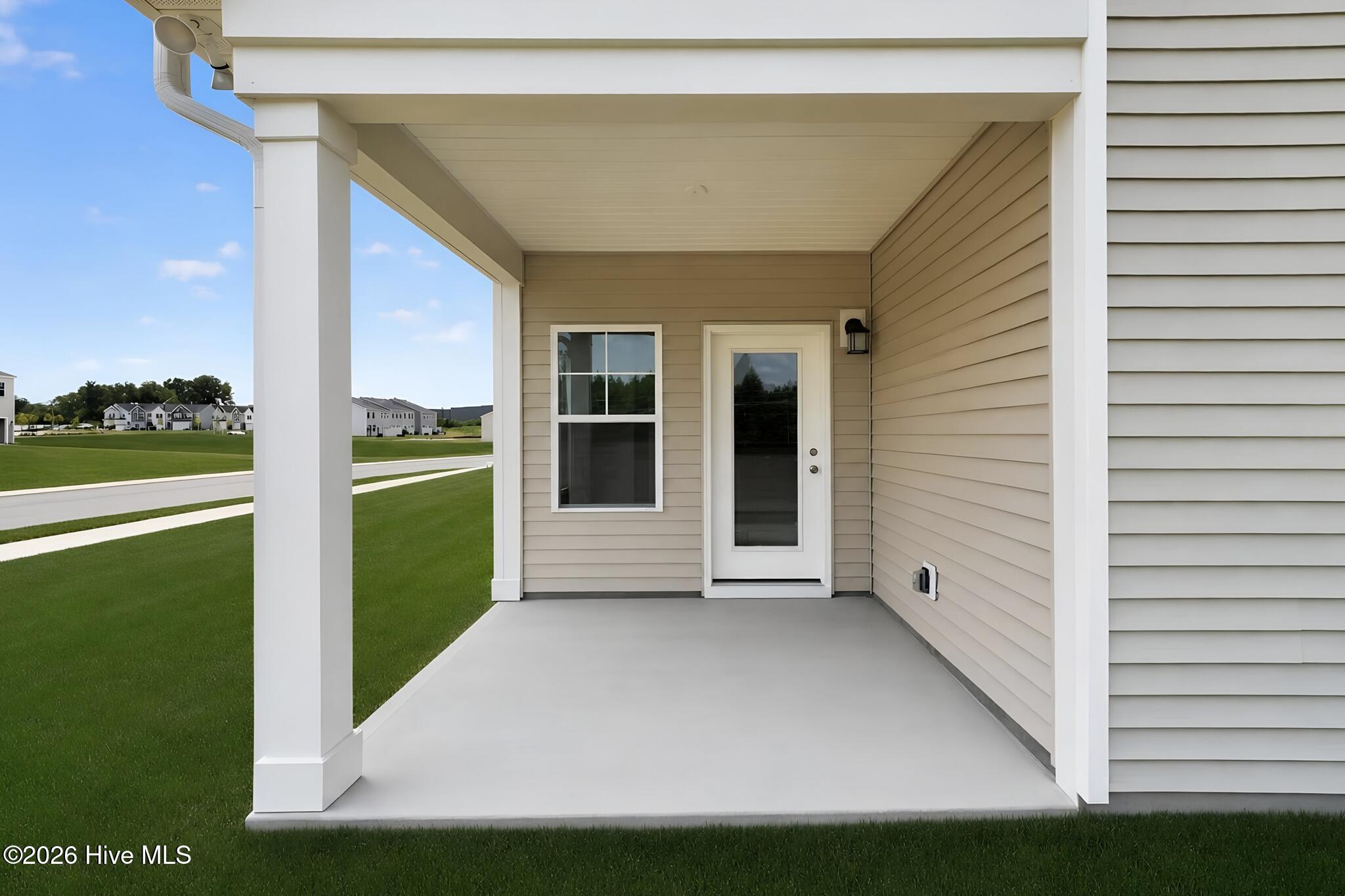 102 Marco Street Property Photo 4