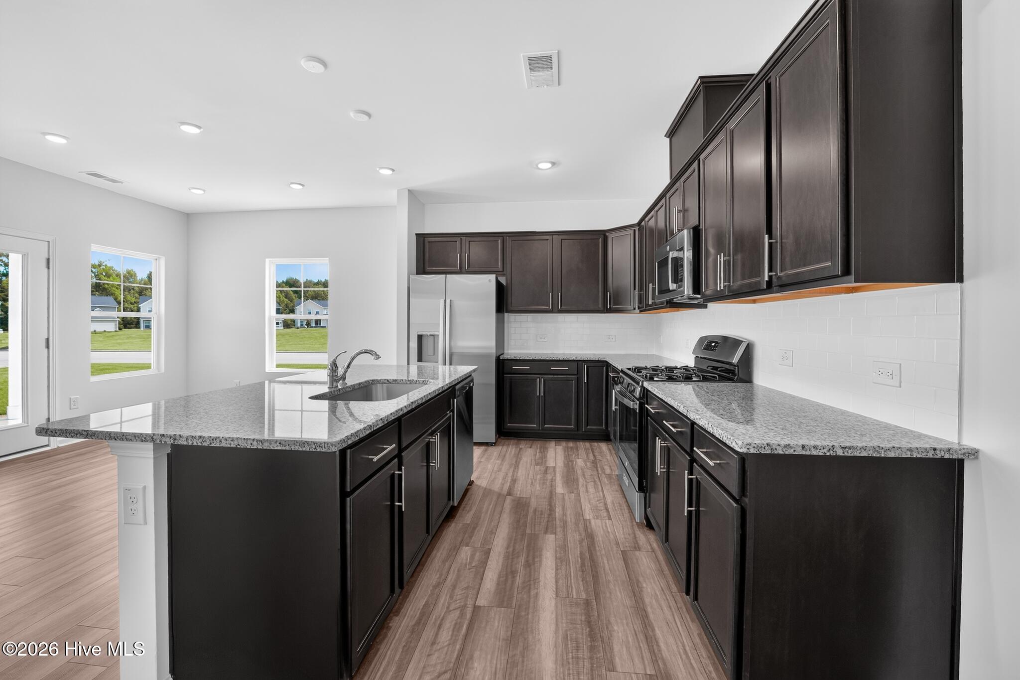 102 Marco Street Property Photo 16