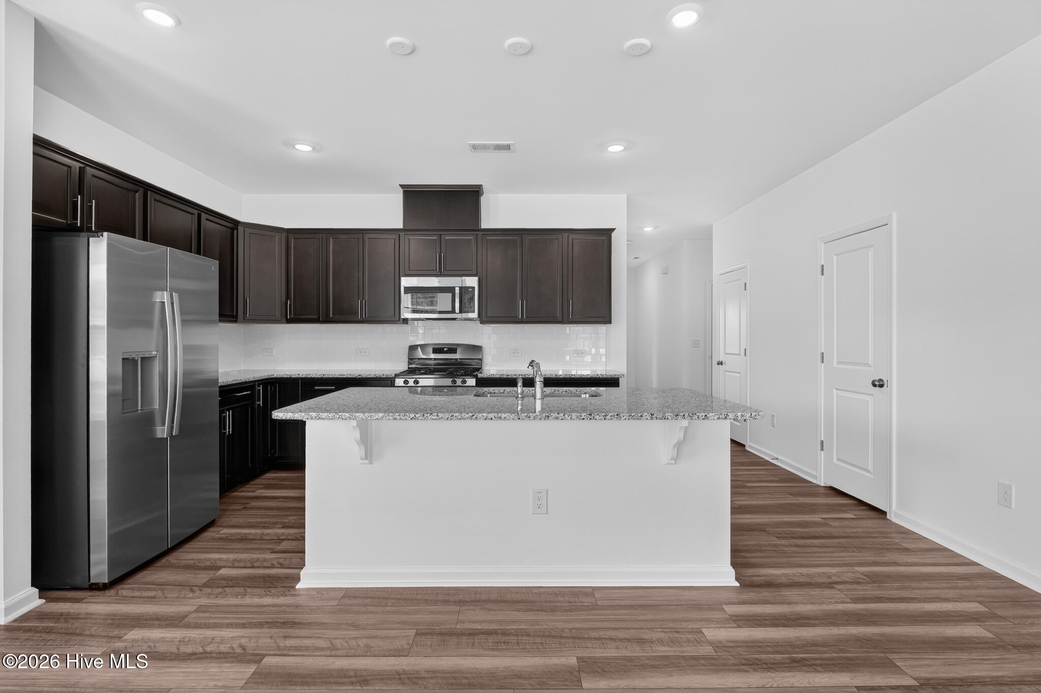 102 Marco Street Property Photo 20