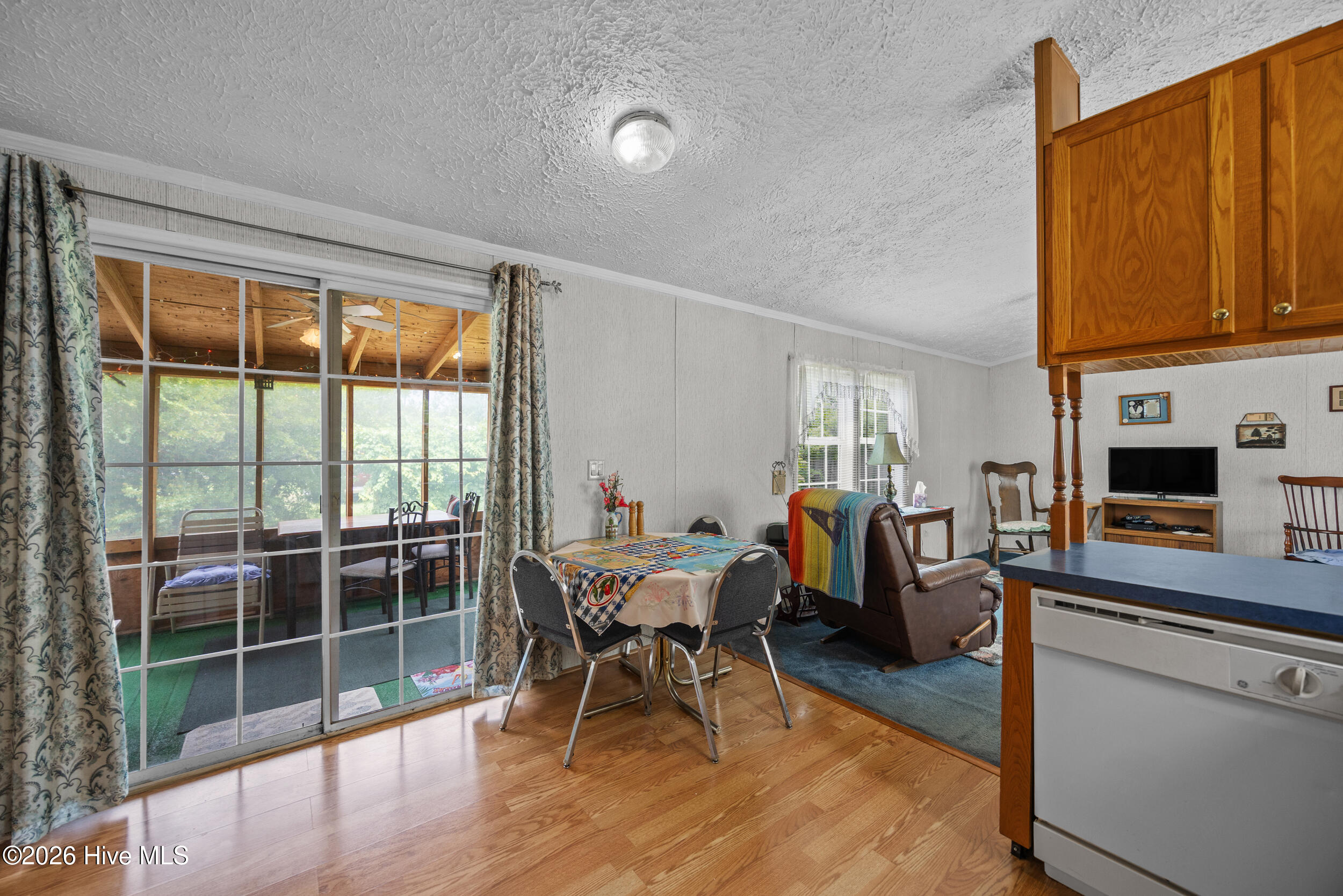 4568 Cedar Street Se Property Photo 8