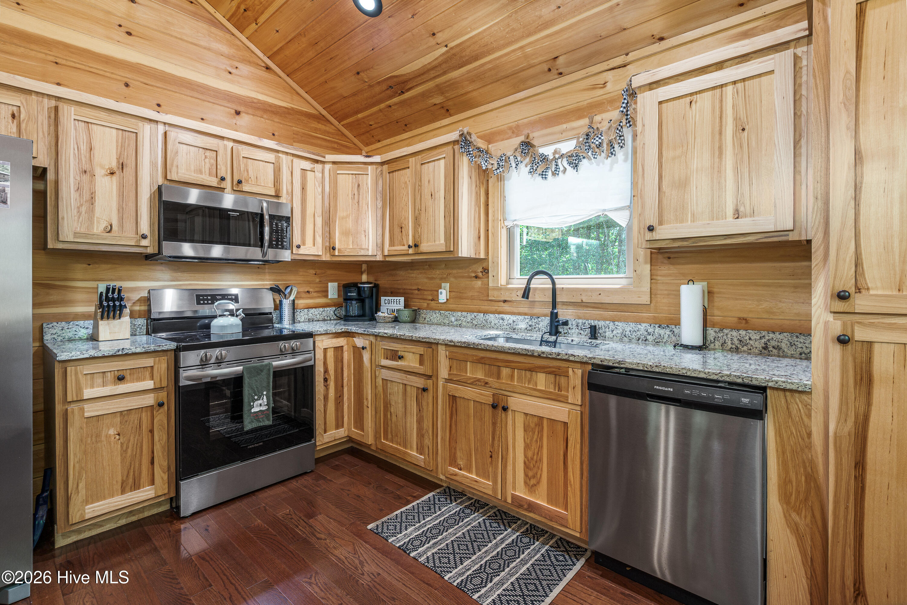 132 Lanes Way Property Photo 7