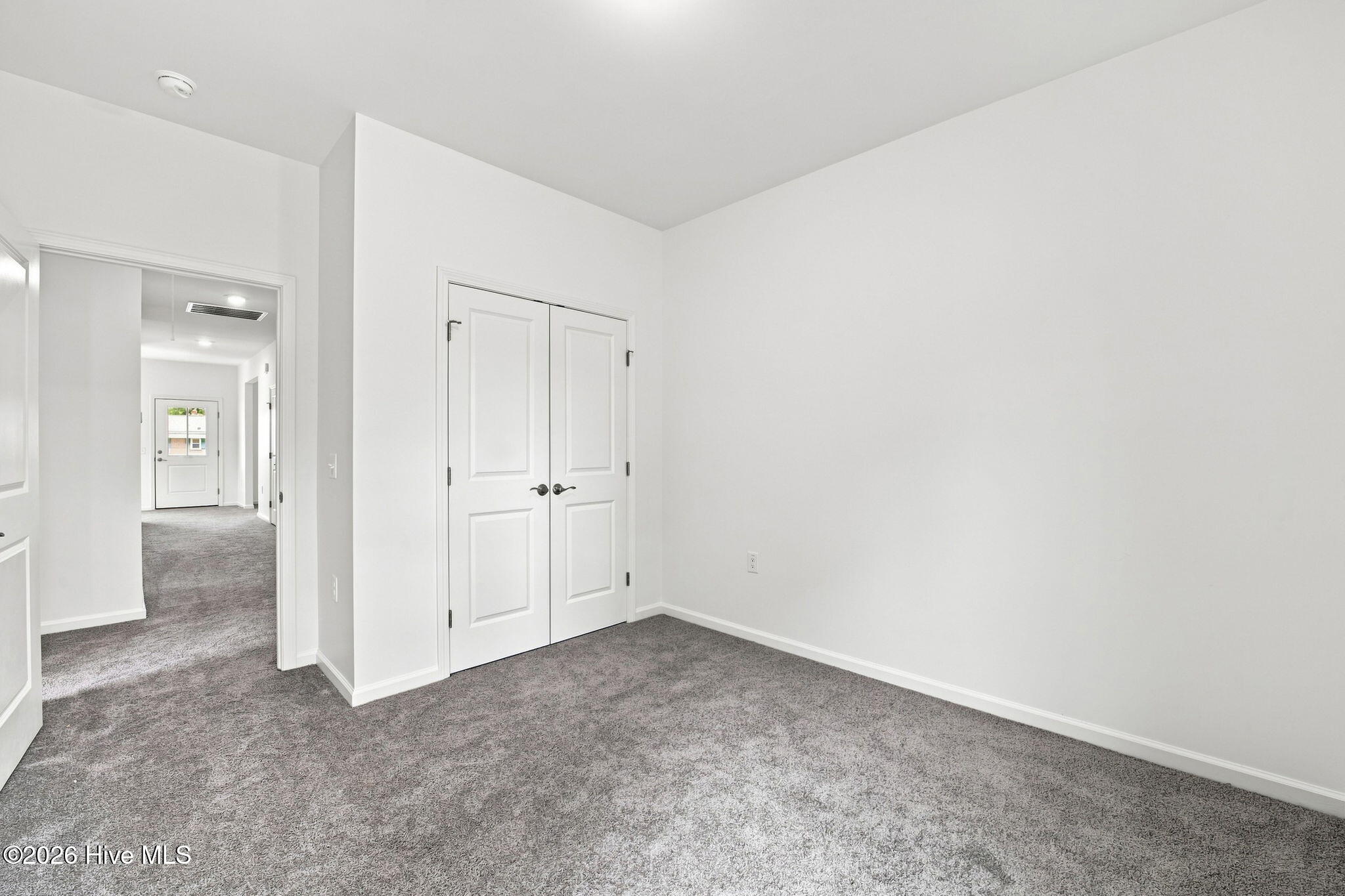 700 N Grace Avenue Property Photo 32