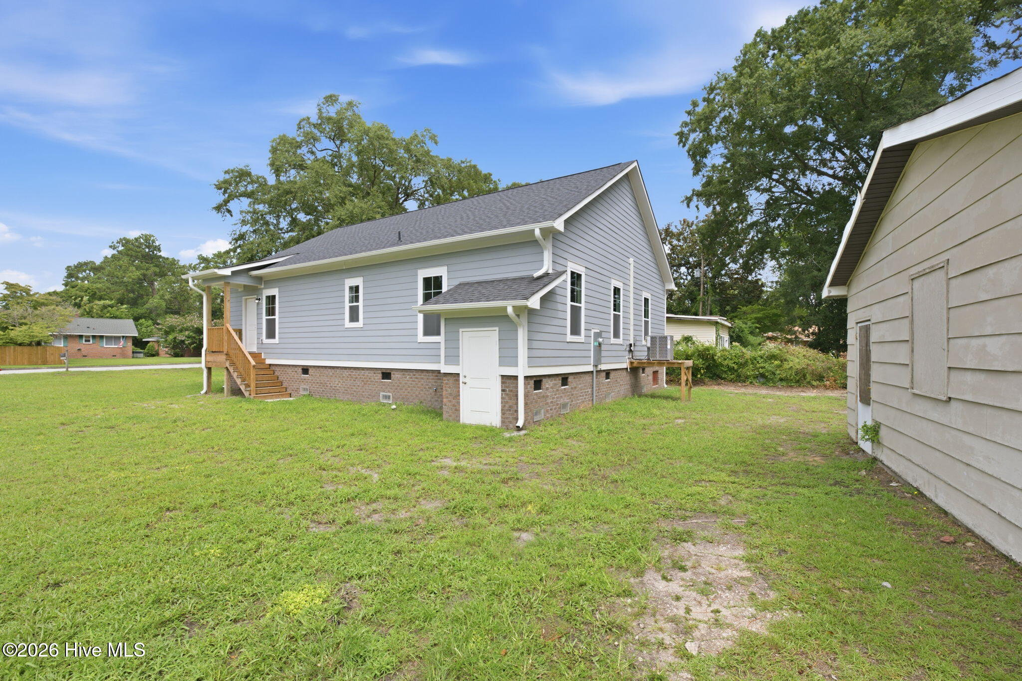 700 N Grace Avenue Property Photo 39