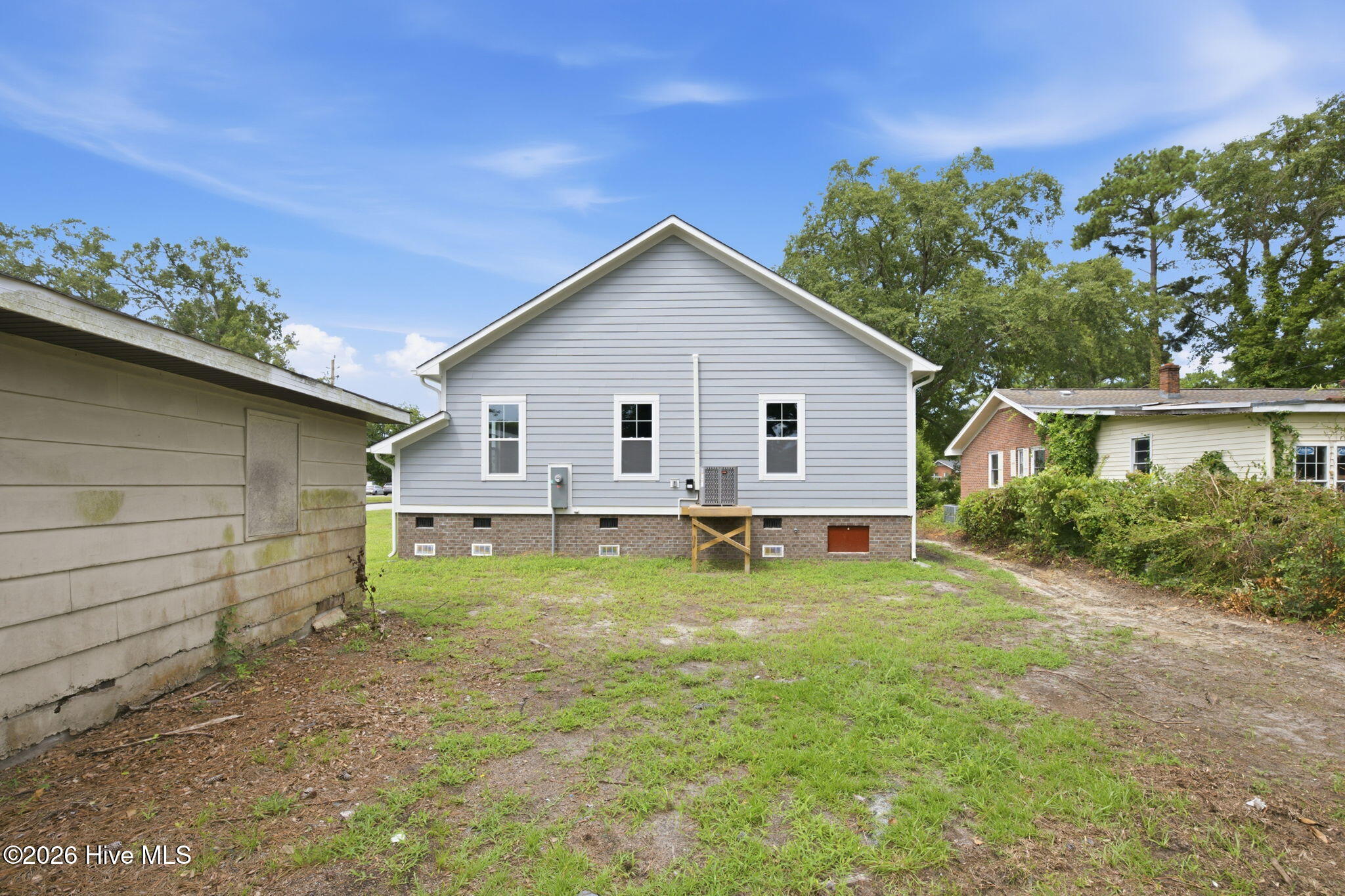 700 N Grace Avenue Property Photo 40