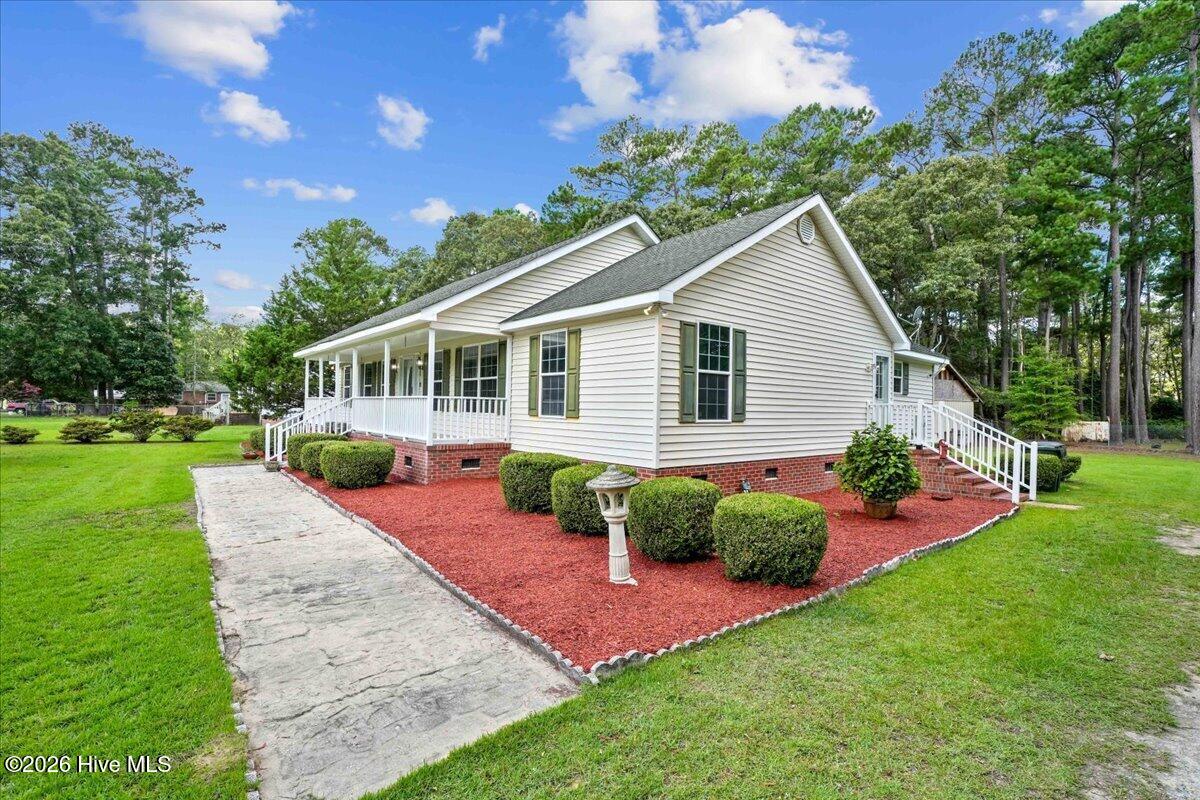 303 Wood Street Property Photo 5
