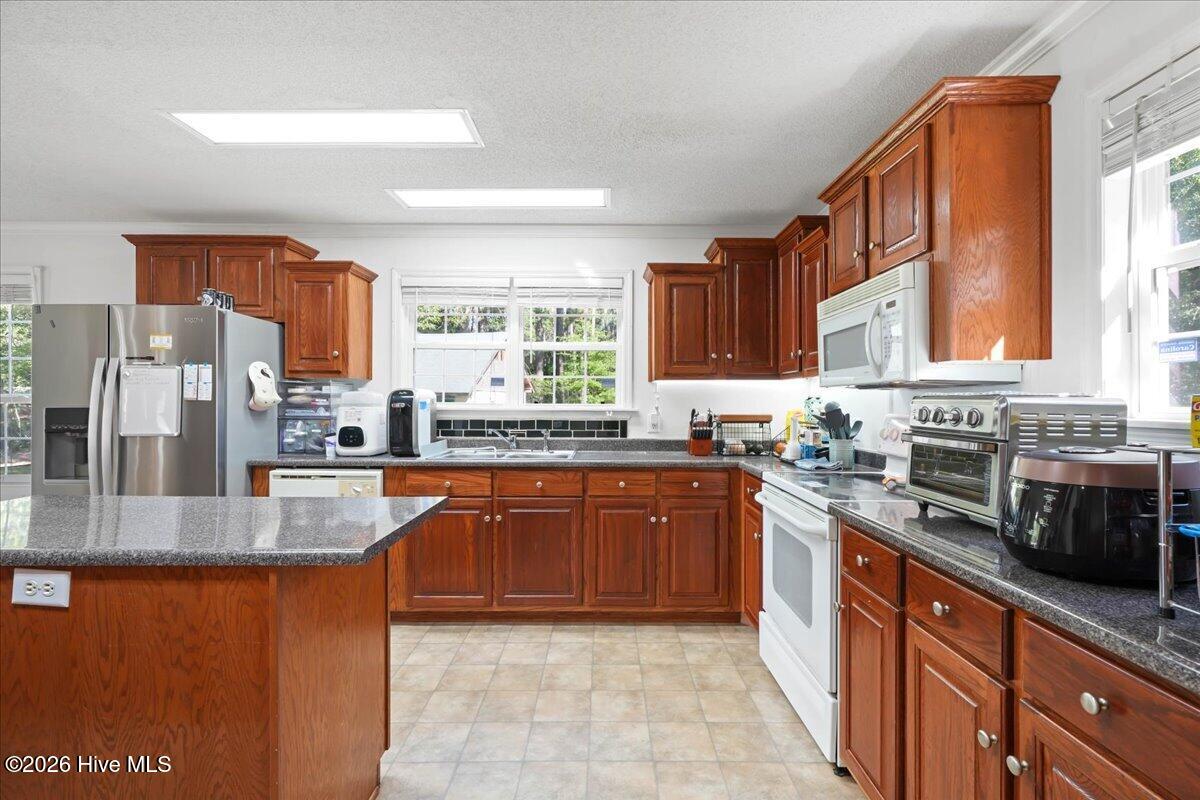 303 Wood Street Property Photo 17