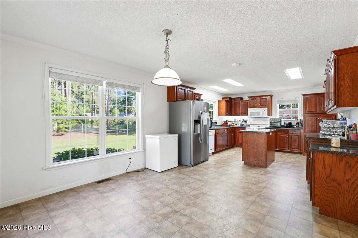 303 Wood Street Property Photo 25