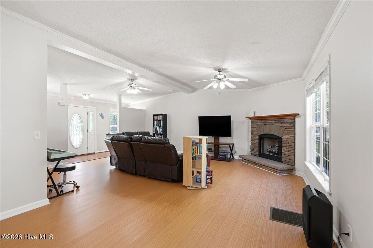 303 Wood Street Property Photo 30
