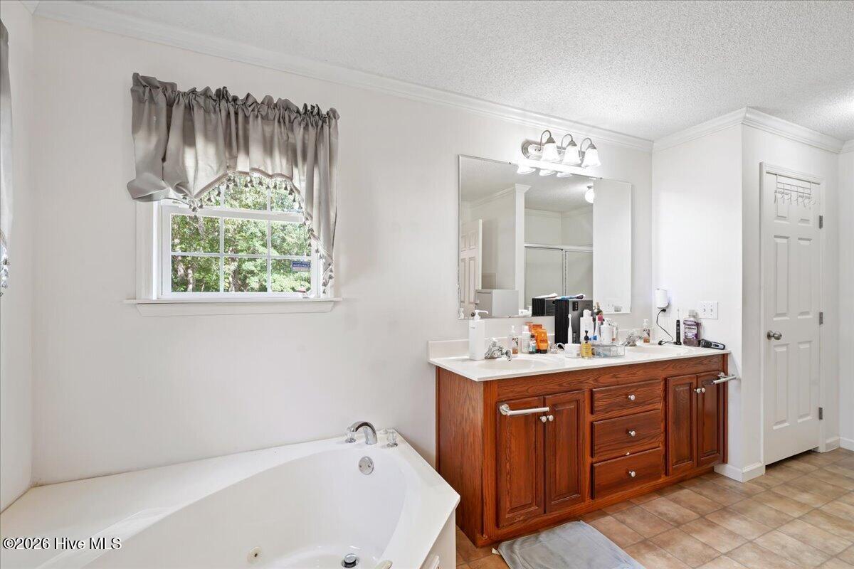 303 Wood Street Property Photo 41