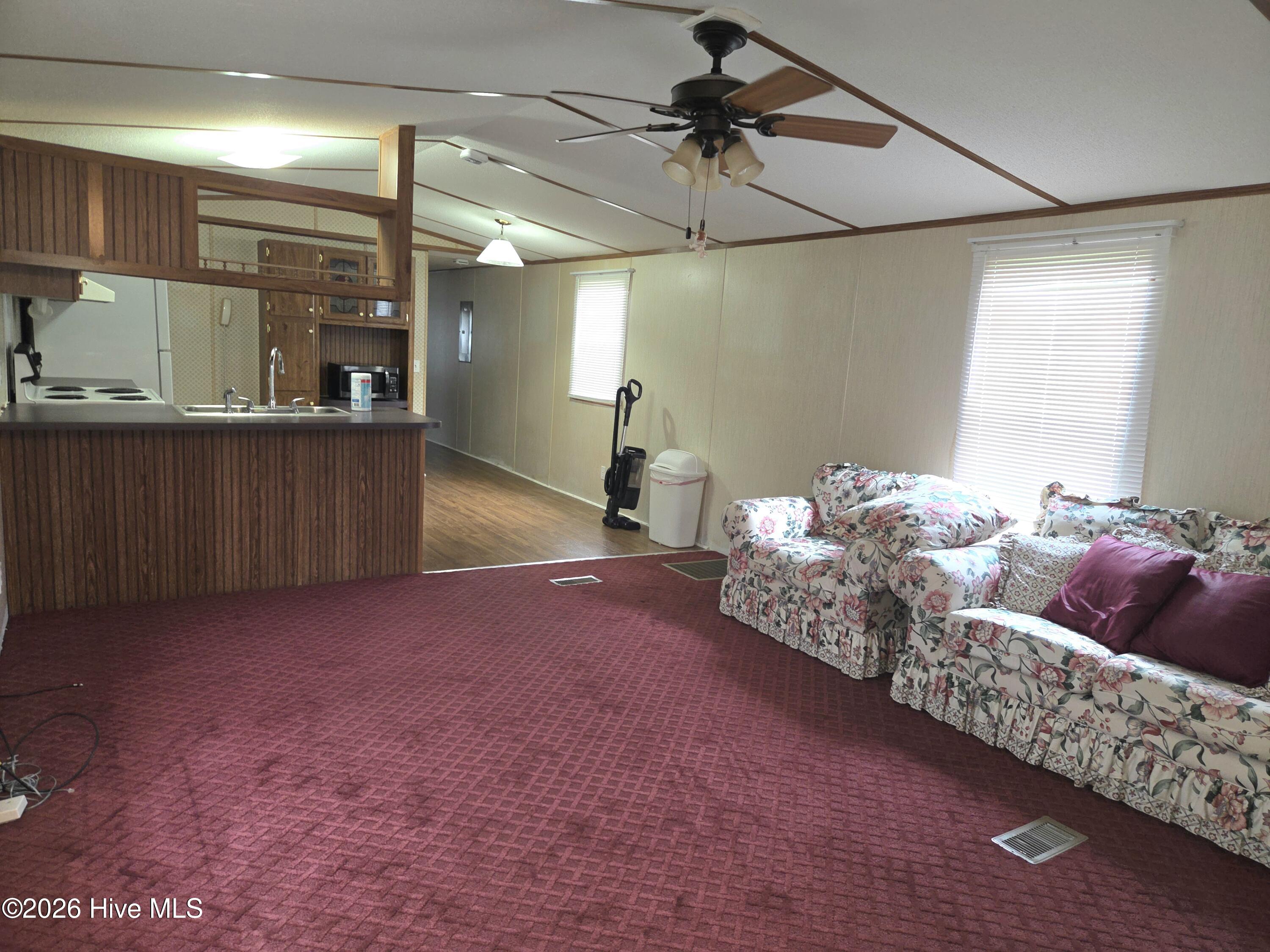 205 26 Meadow Lane E Property Photo 5