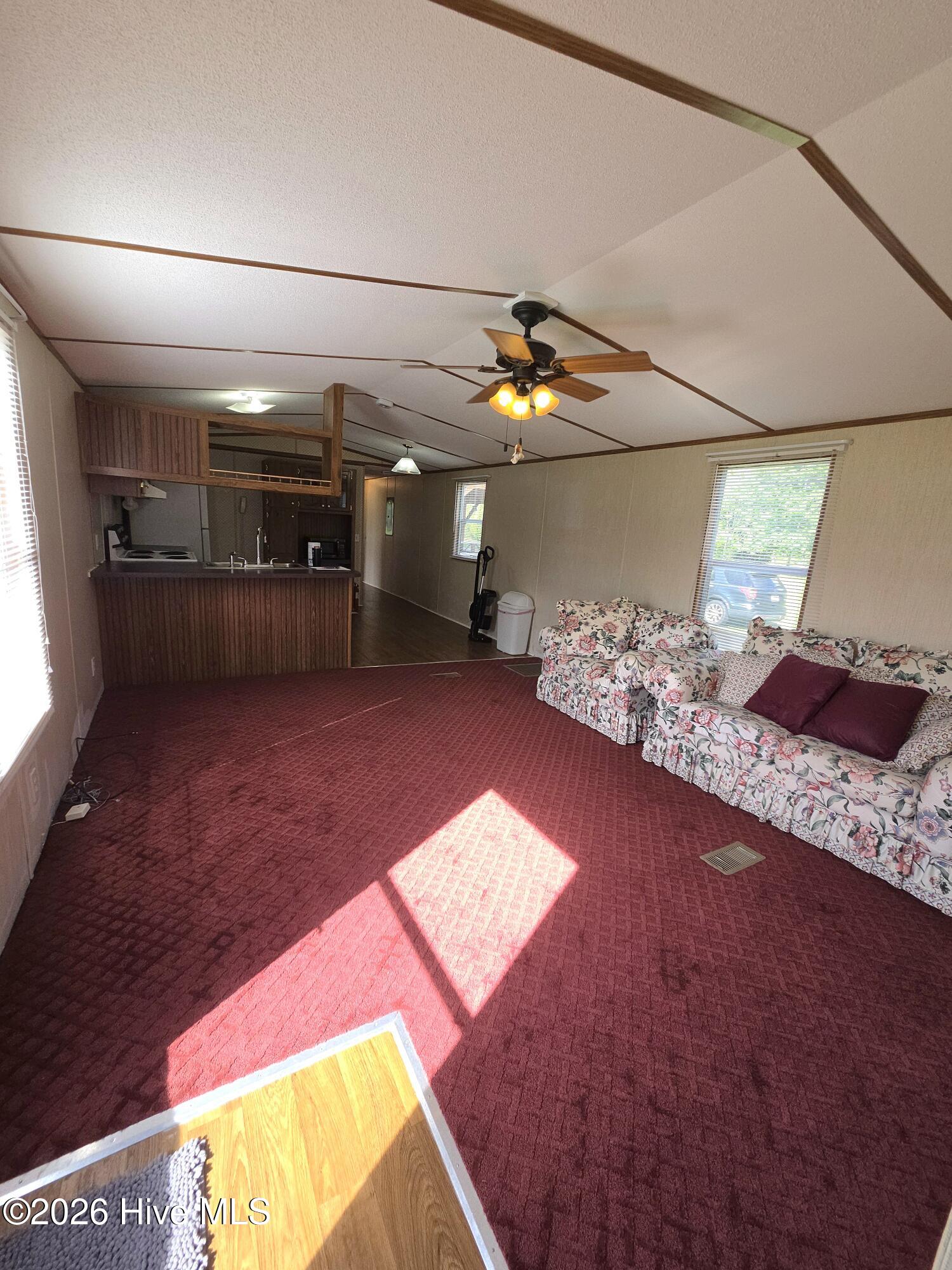 205 26 Meadow Lane E Property Photo 7