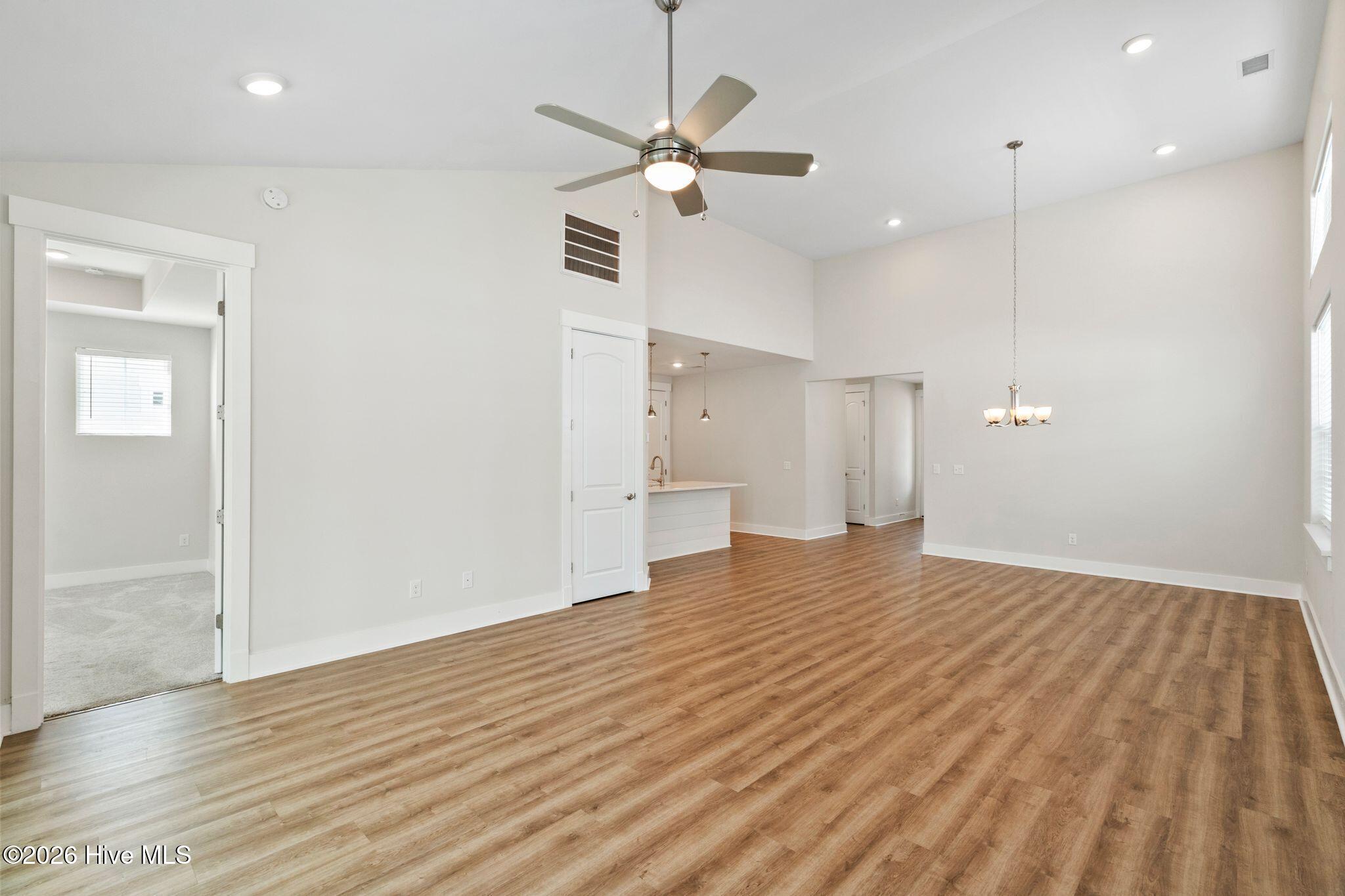 1535 Harbour Place Drive Property Photo 8