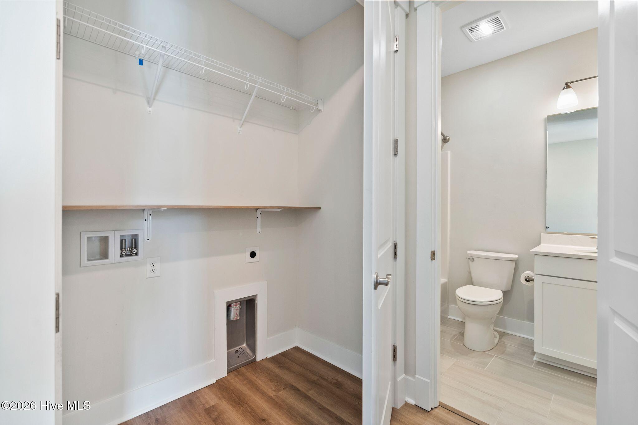 1535 Harbour Place Drive Property Photo 25