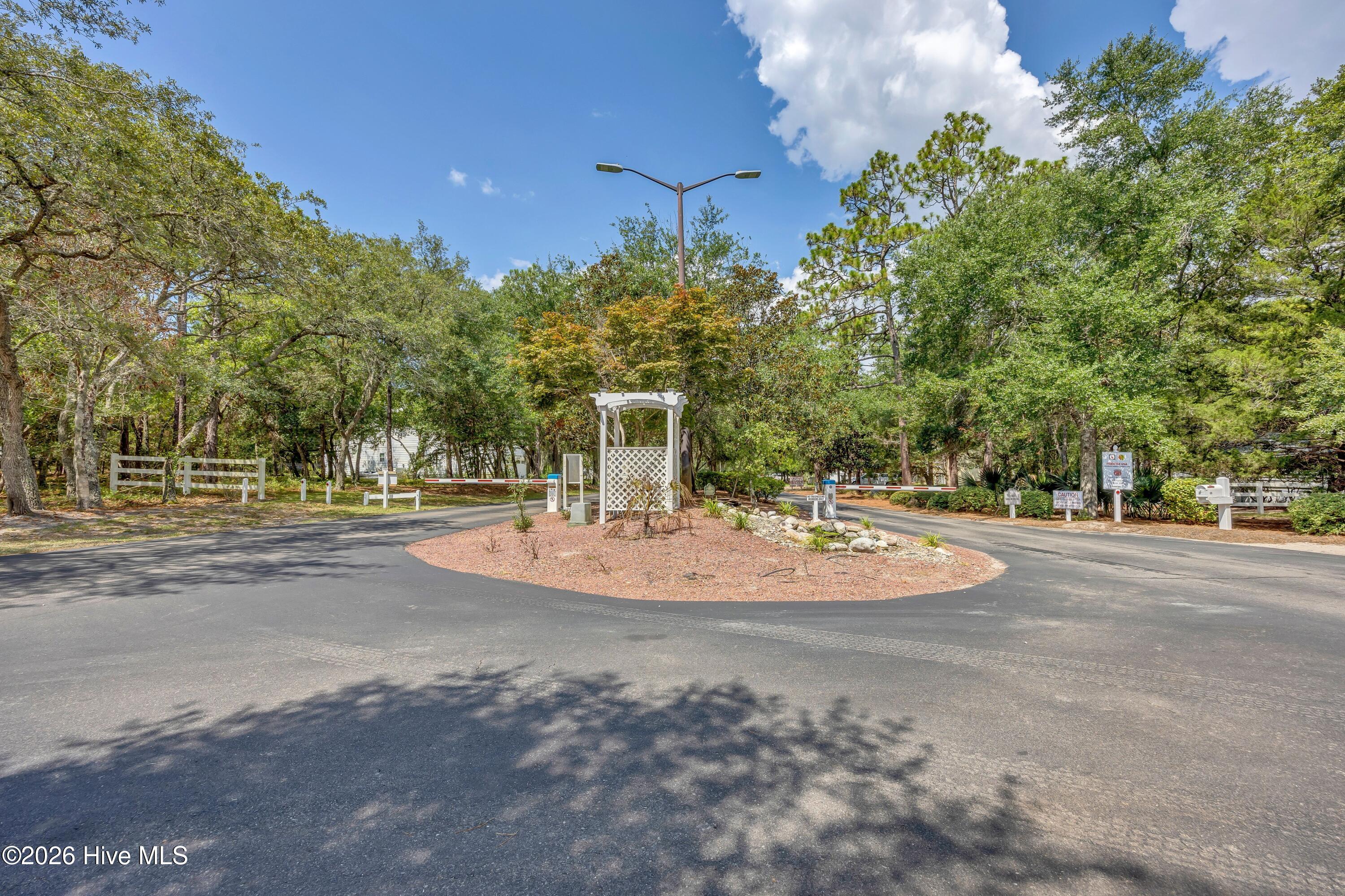 827 Folly Drive Se Property Photo 3