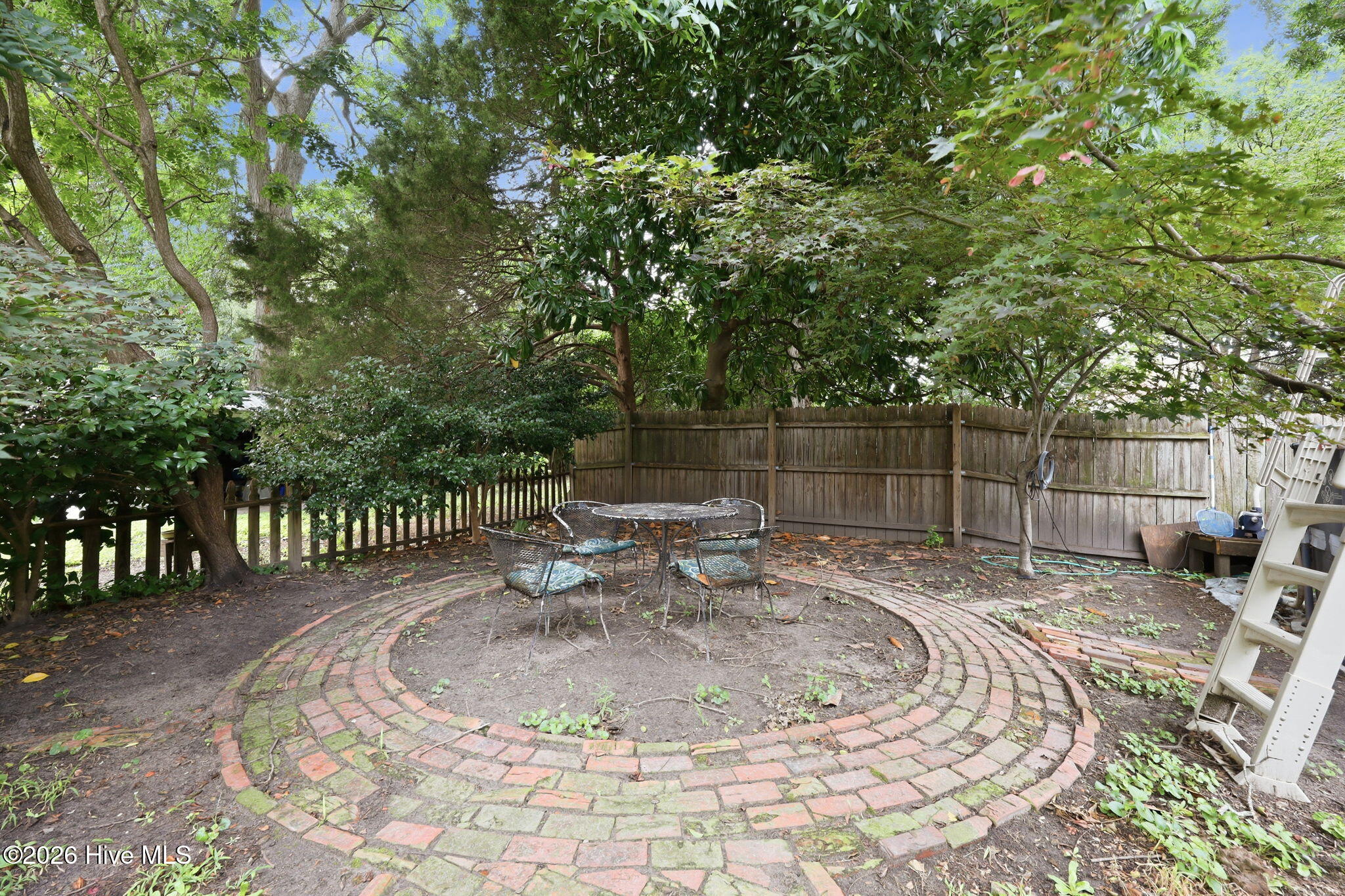 604 W 2nd Street Property Photo 60