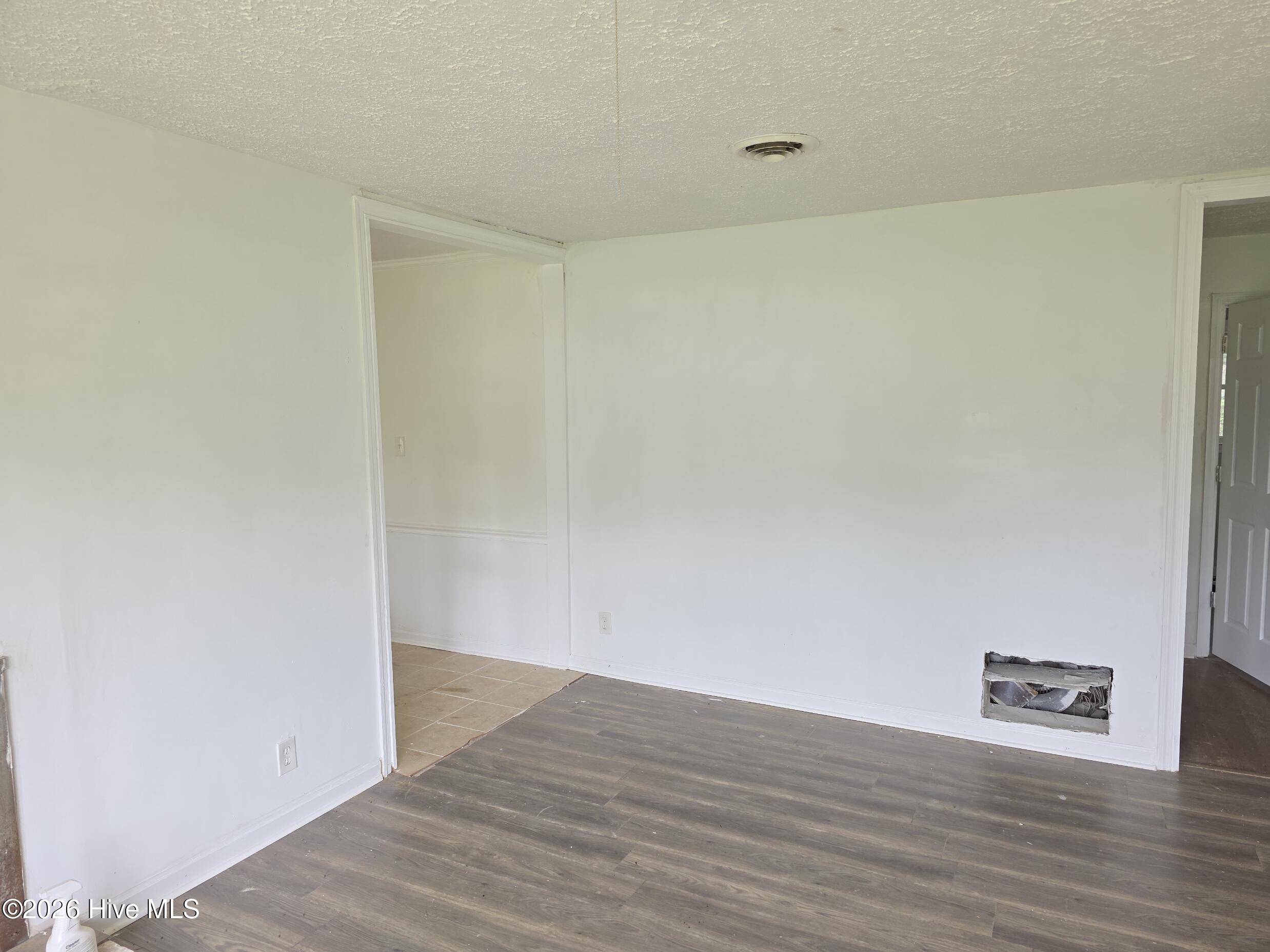 2518 Argonne Drive Property Photo 2