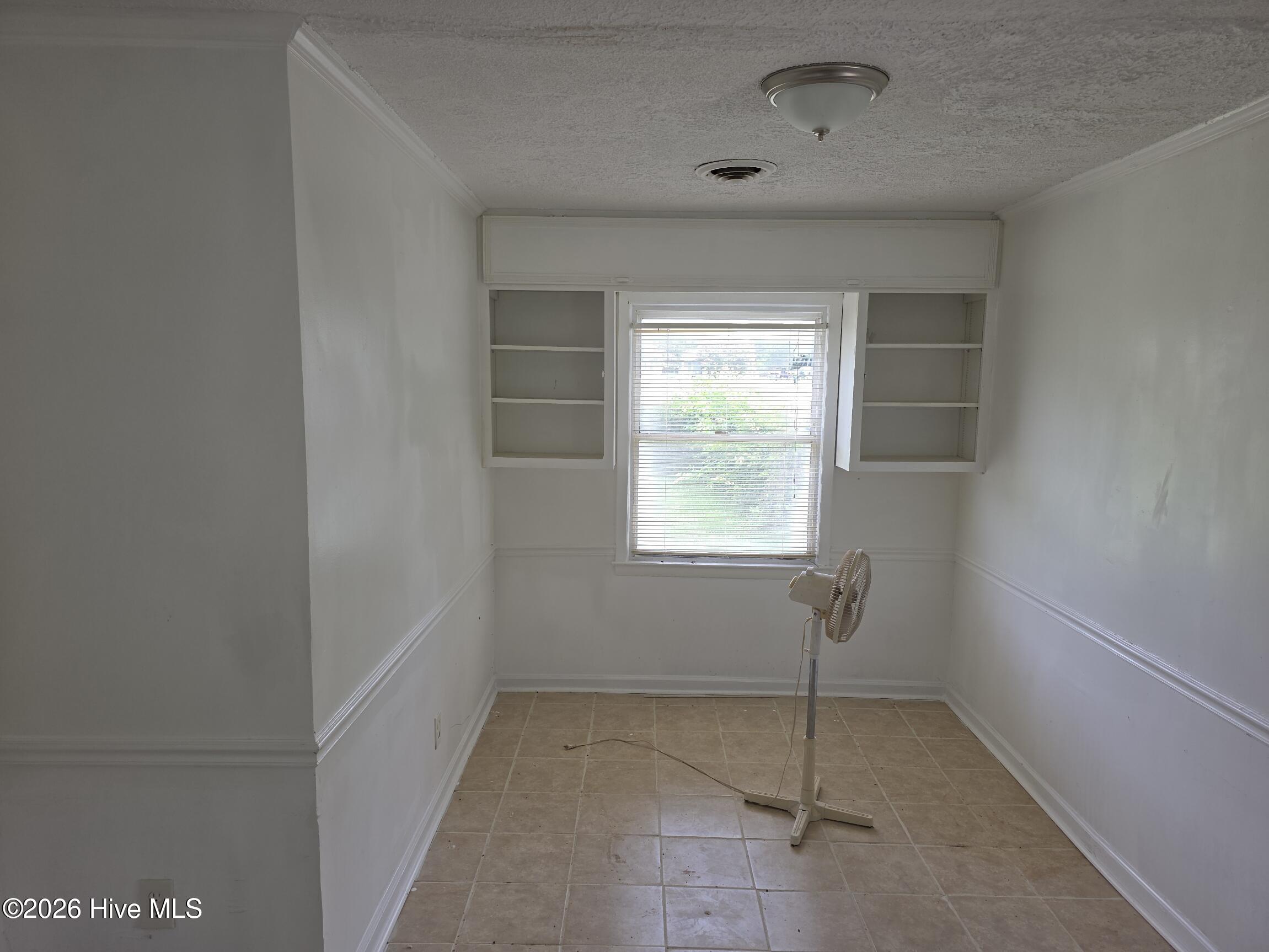 2518 Argonne Drive Property Photo 3