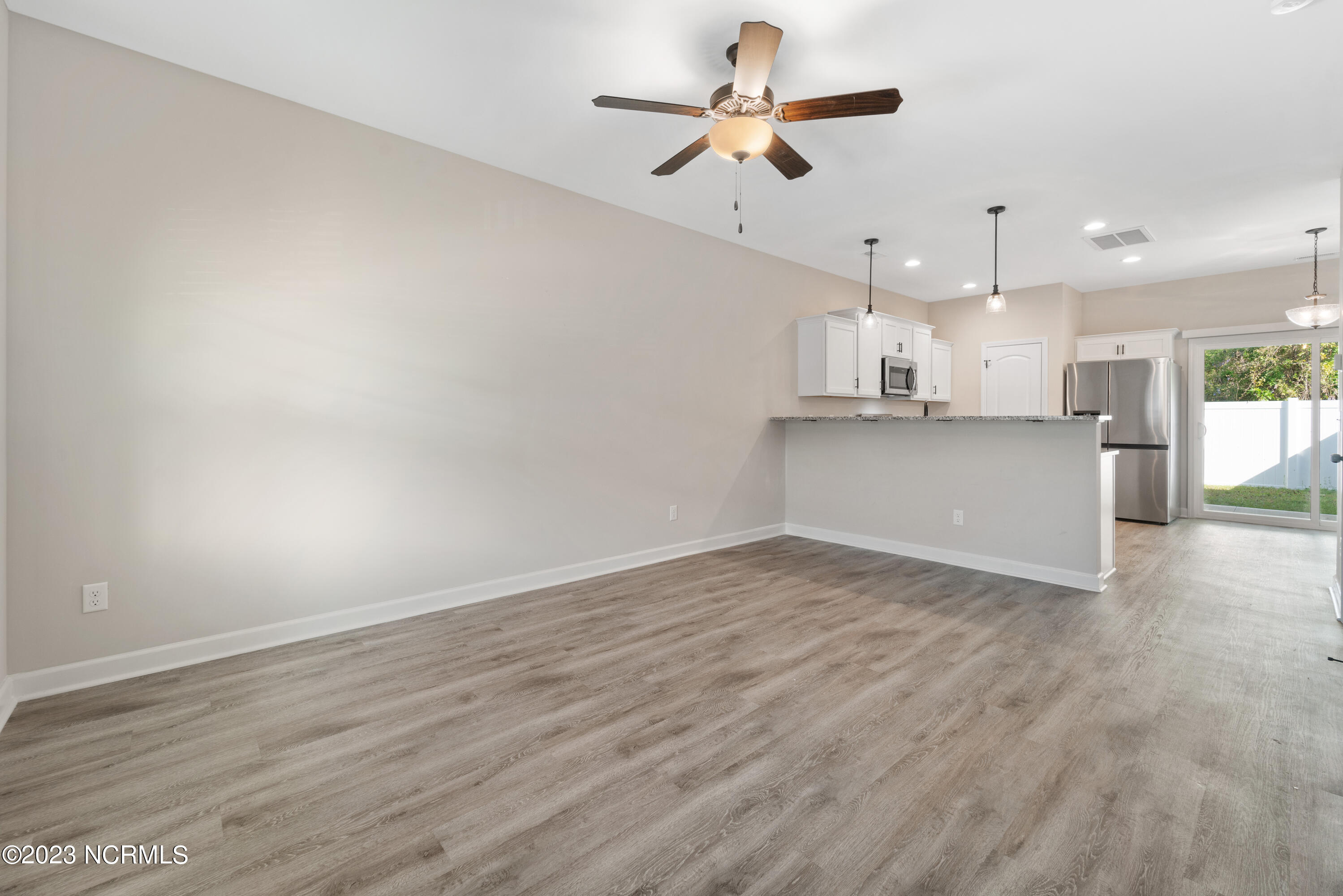 18 Catalina Circle Property Photo 6