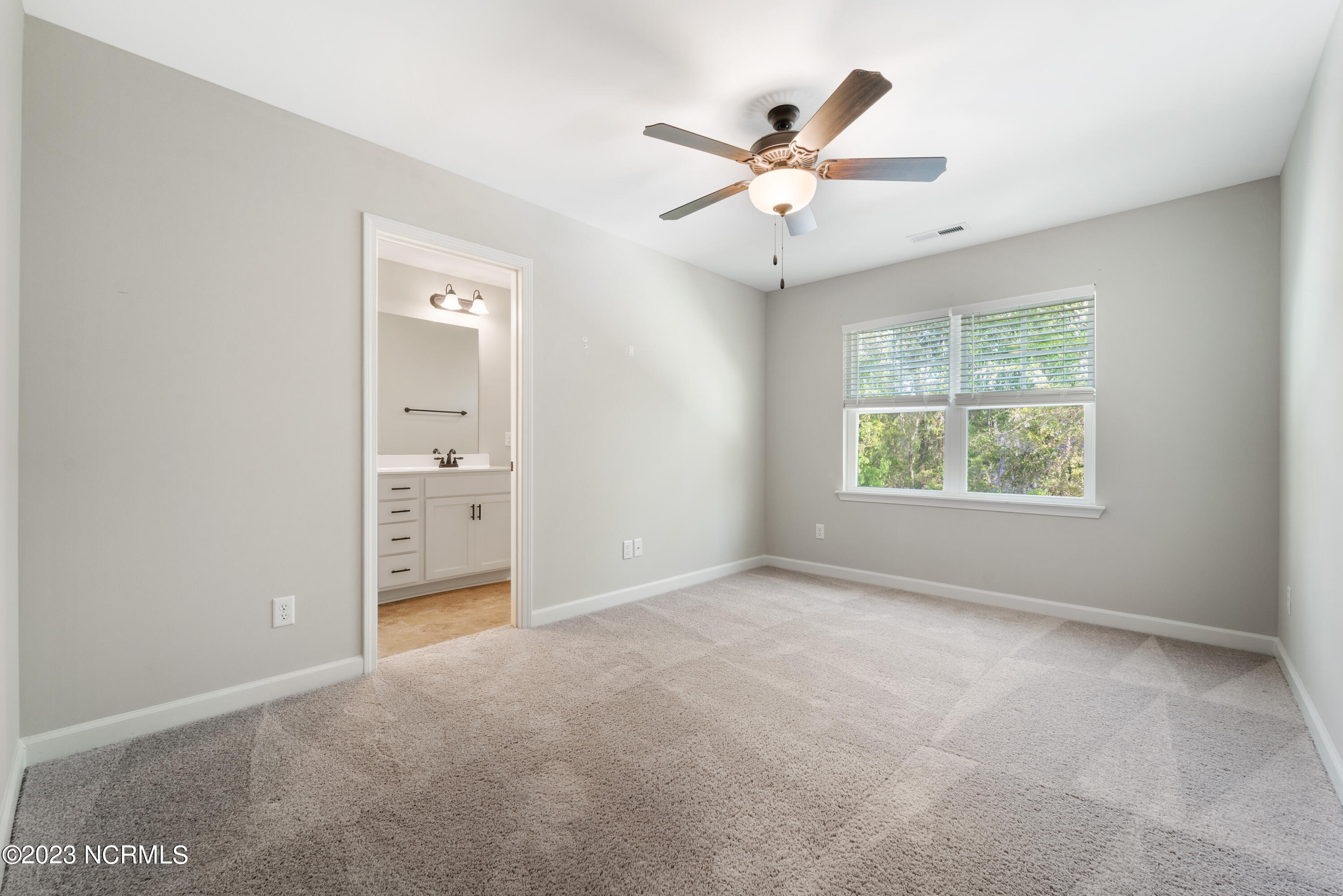 18 Catalina Circle Property Photo 15
