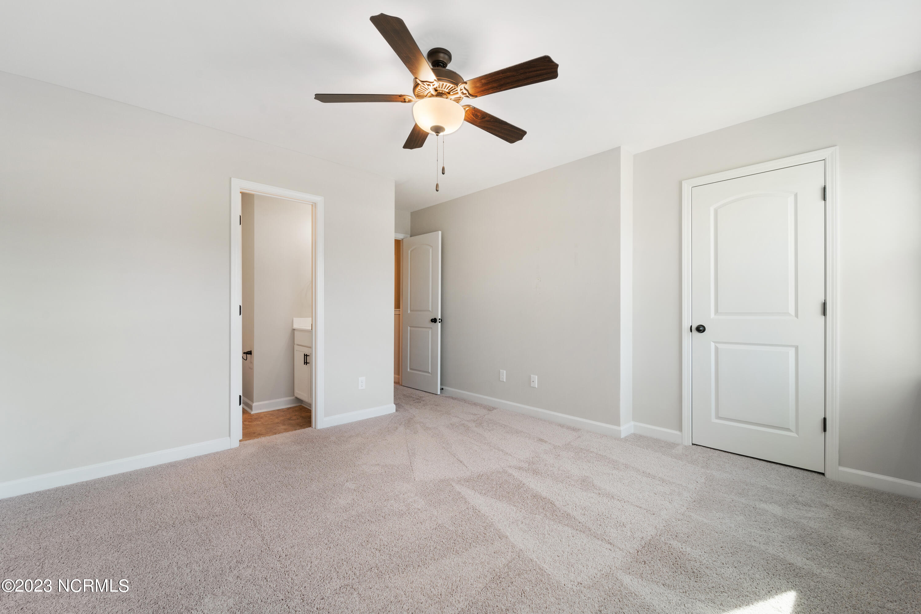 18 Catalina Circle Property Photo 19