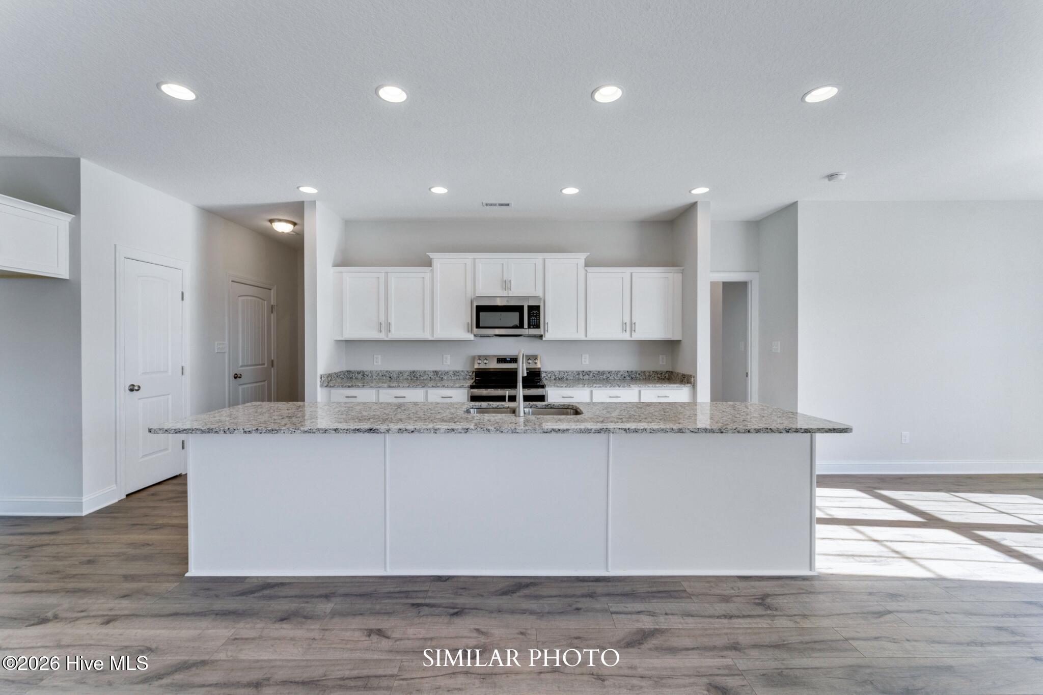 776 Regiment Road Property Photo 8