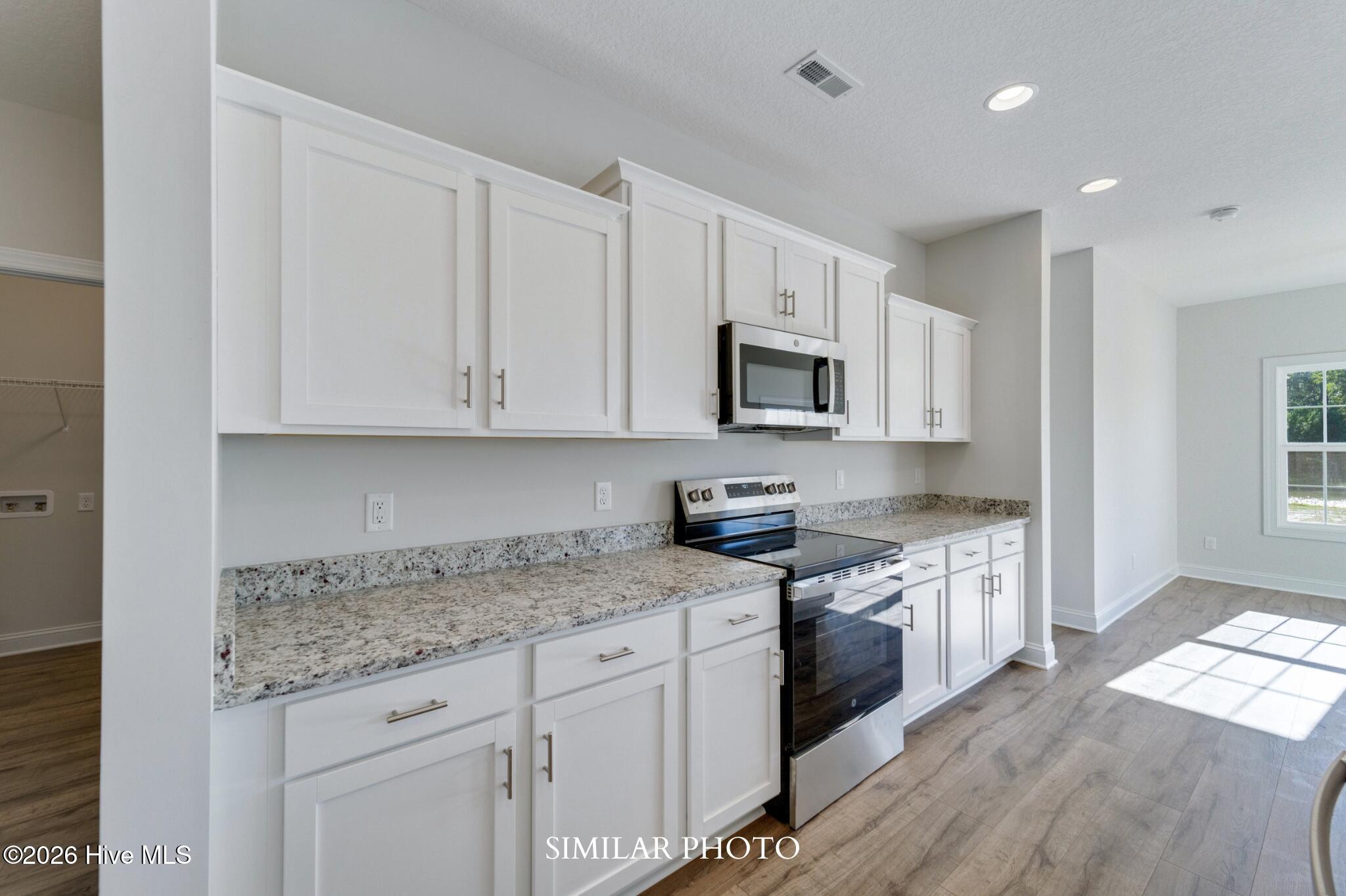 776 Regiment Road Property Photo 15