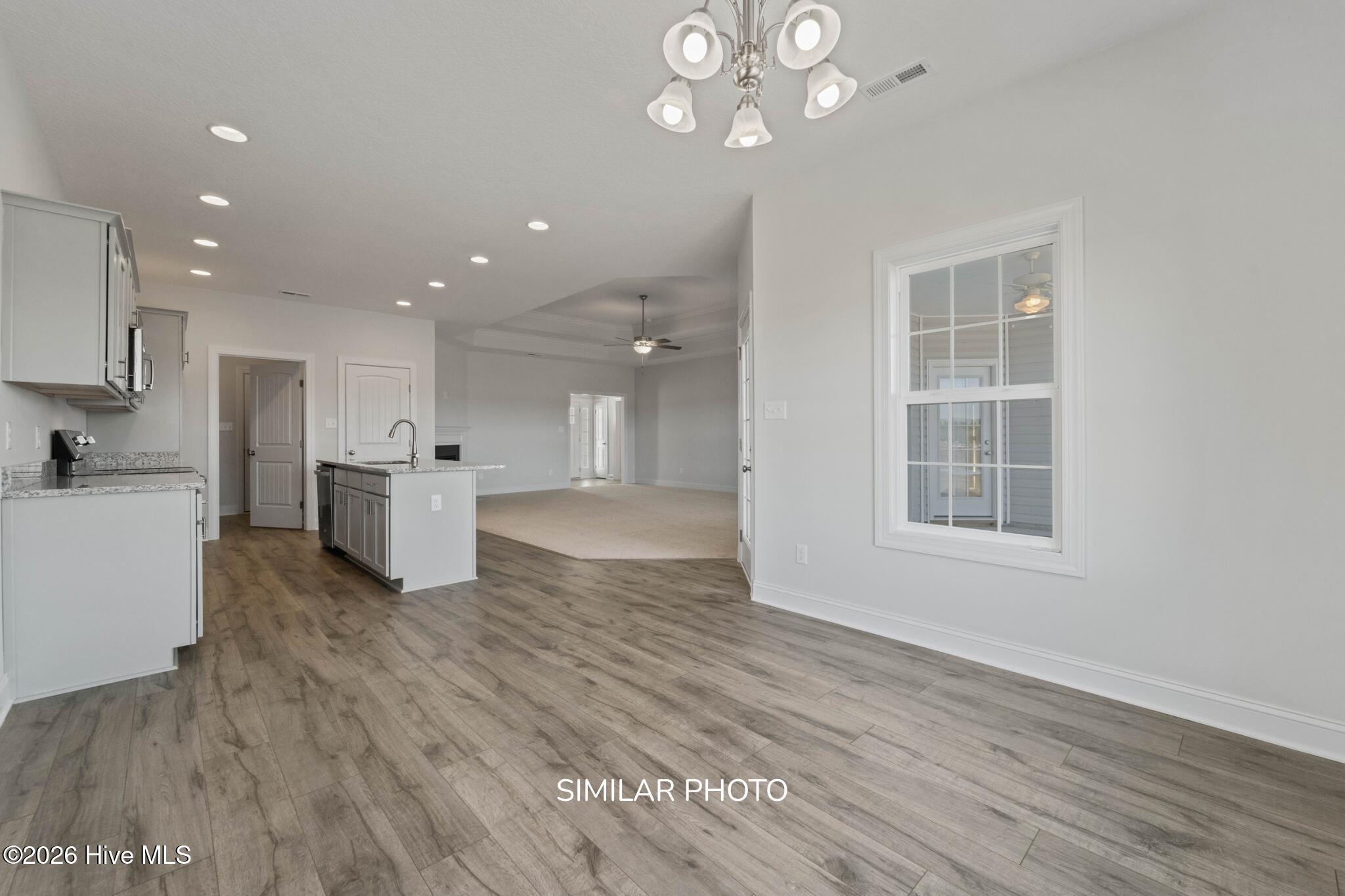 775 Regiment Road Property Photo 10