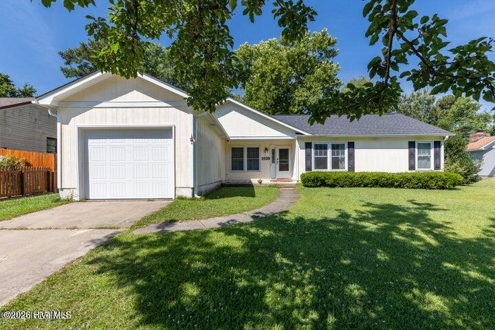 2039 Hunters Ridge Drive Property Photo 1