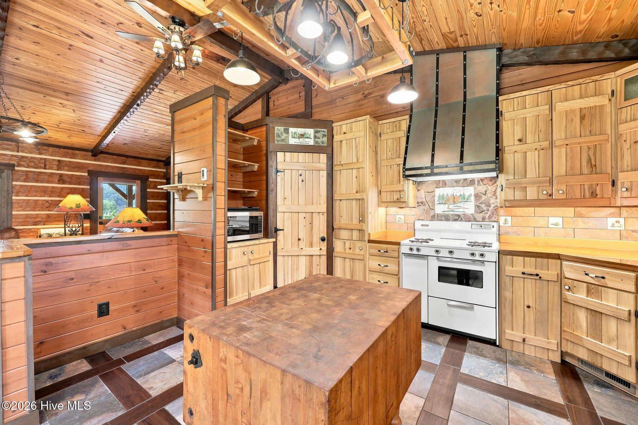 5103 Hillmon Grove Road Property Photo 13