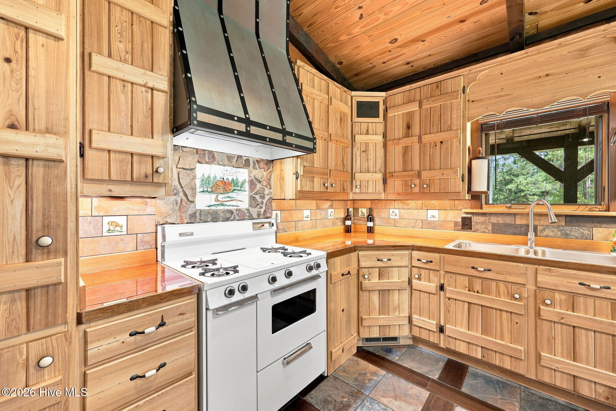 5103 Hillmon Grove Road Property Photo 14