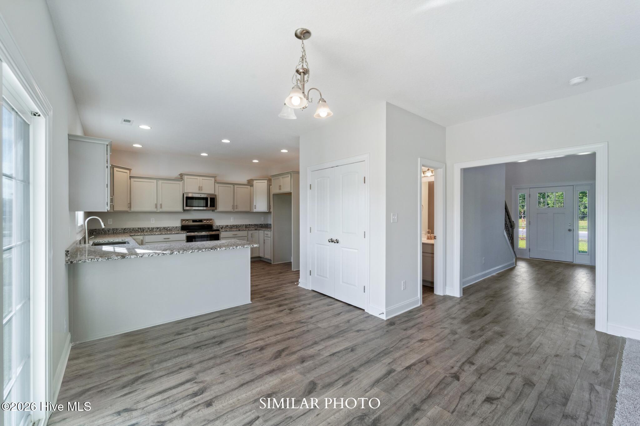 834 Faithful Way Property Photo 12