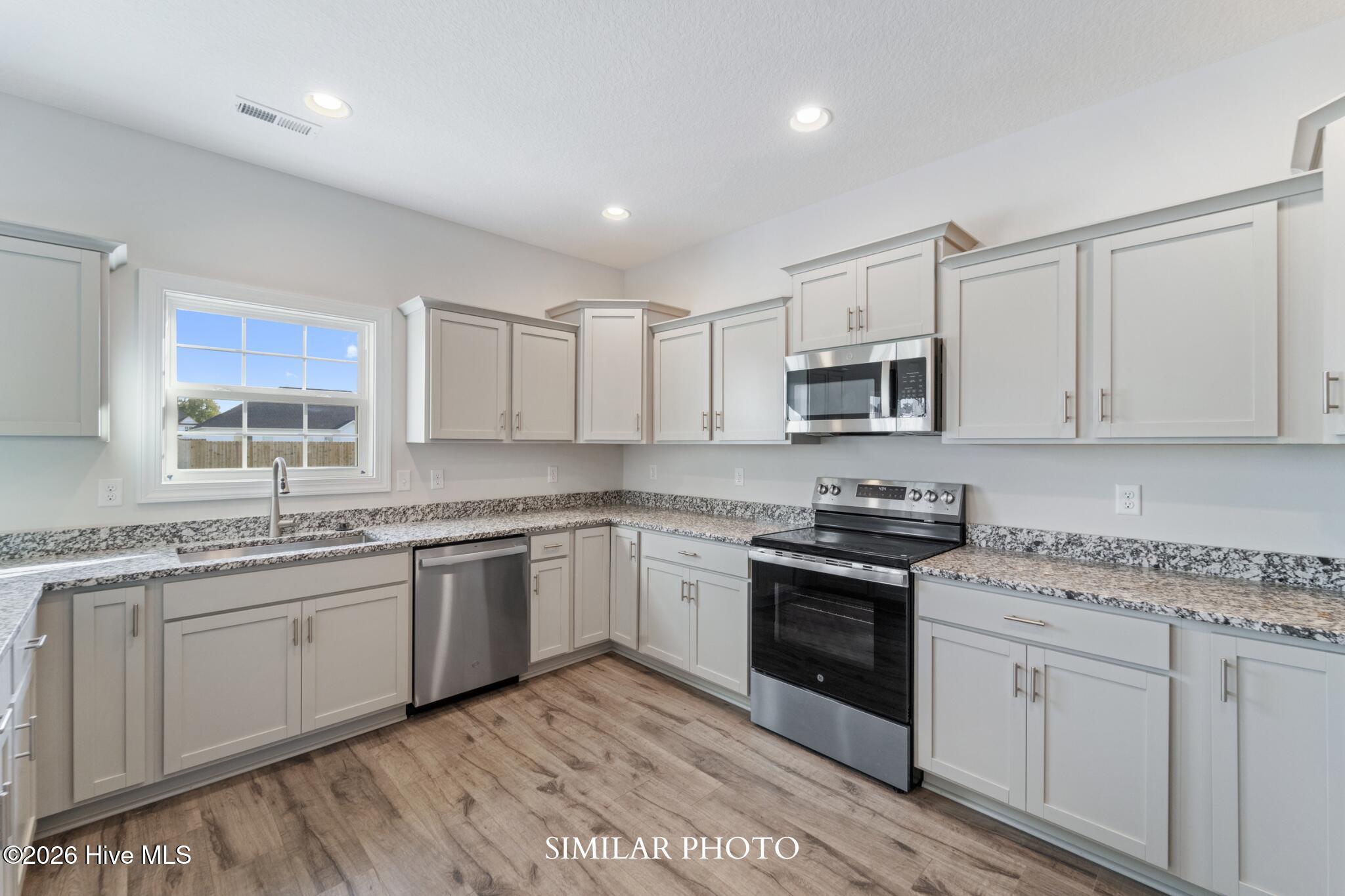 834 Faithful Way Property Photo 14