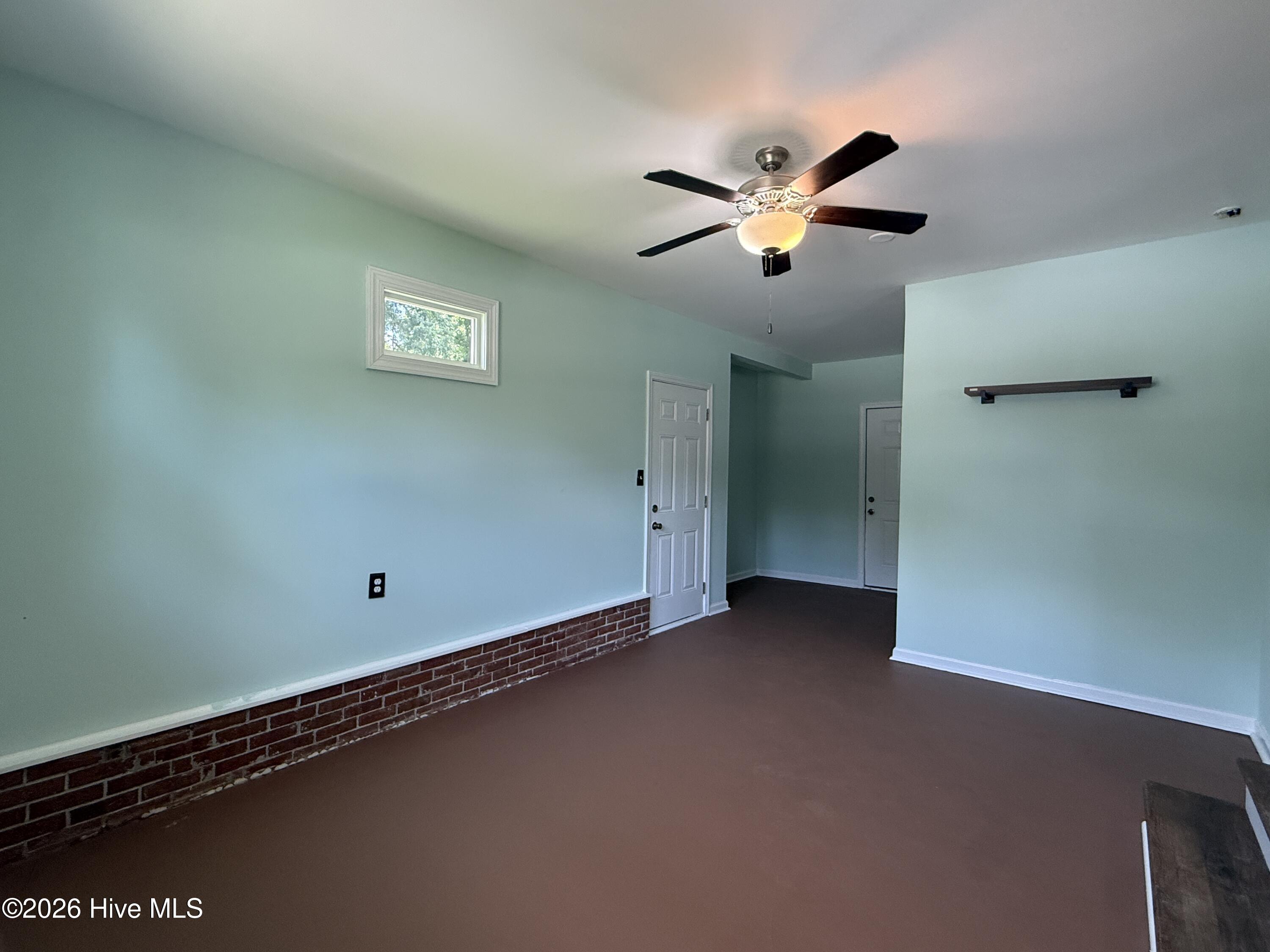 18 White Oak Street Property Photo 18