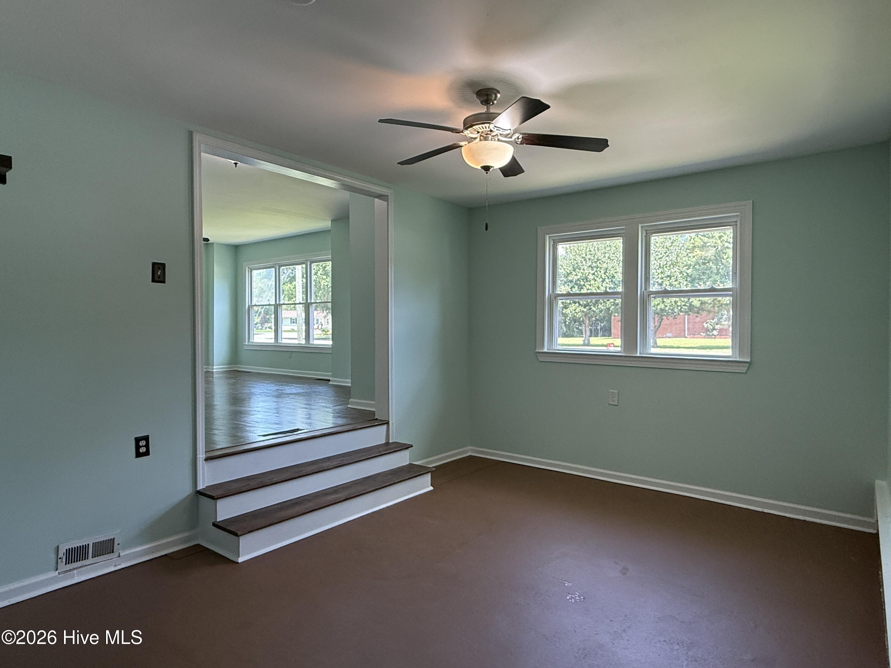 18 White Oak Street Property Photo 22