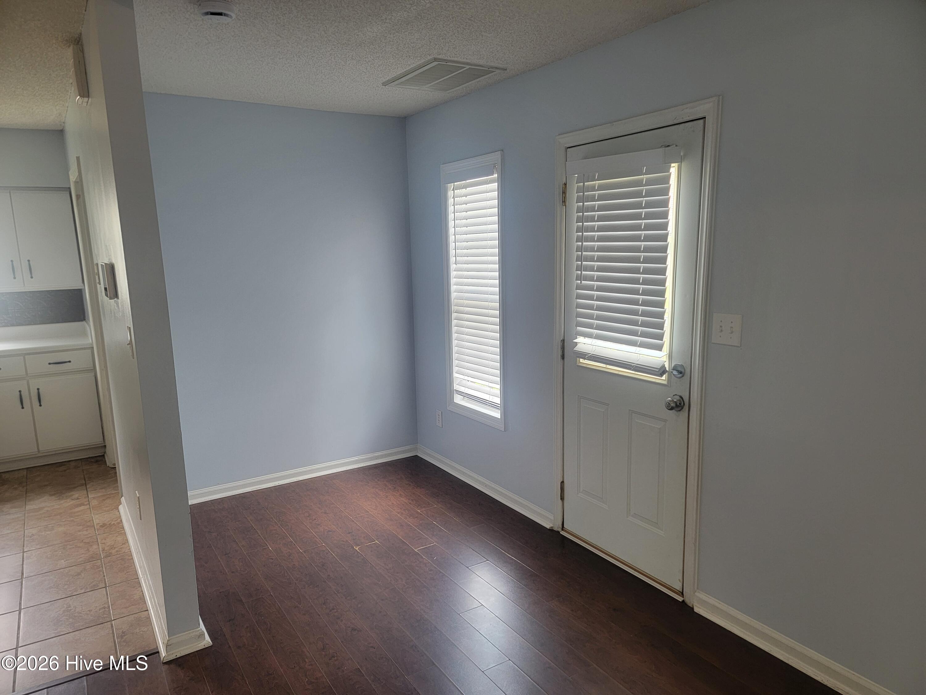 224 Hemlock Drive Property Photo 5