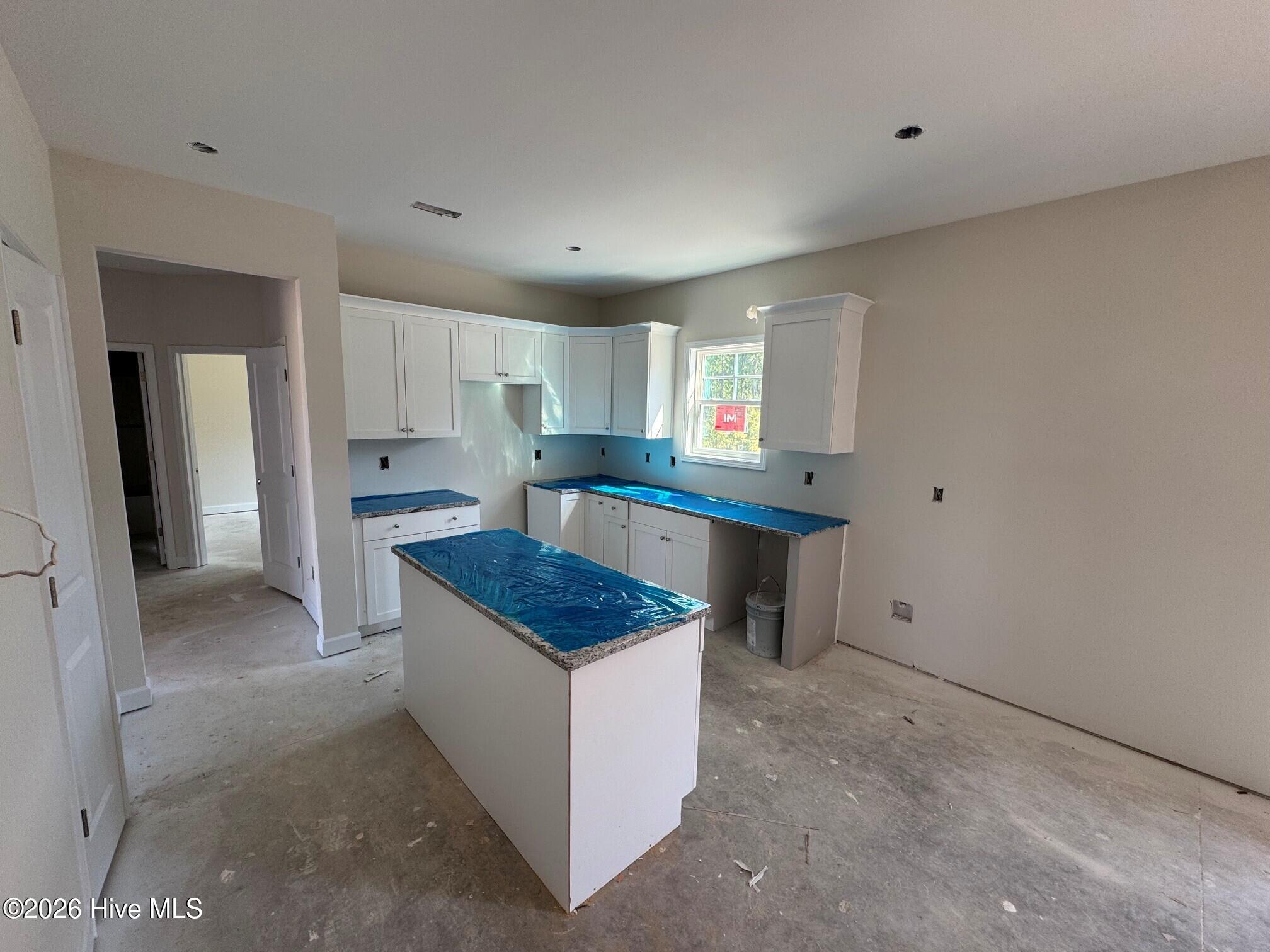212 Holden Lane Property Photo 6